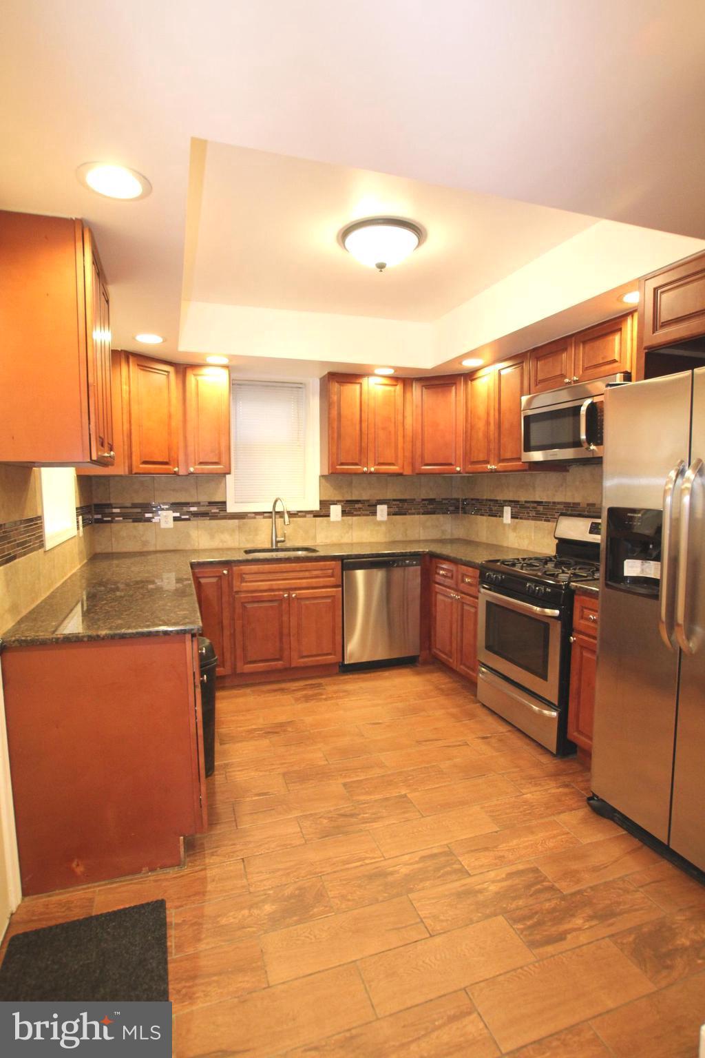 FISHTOWN - Residential Lease