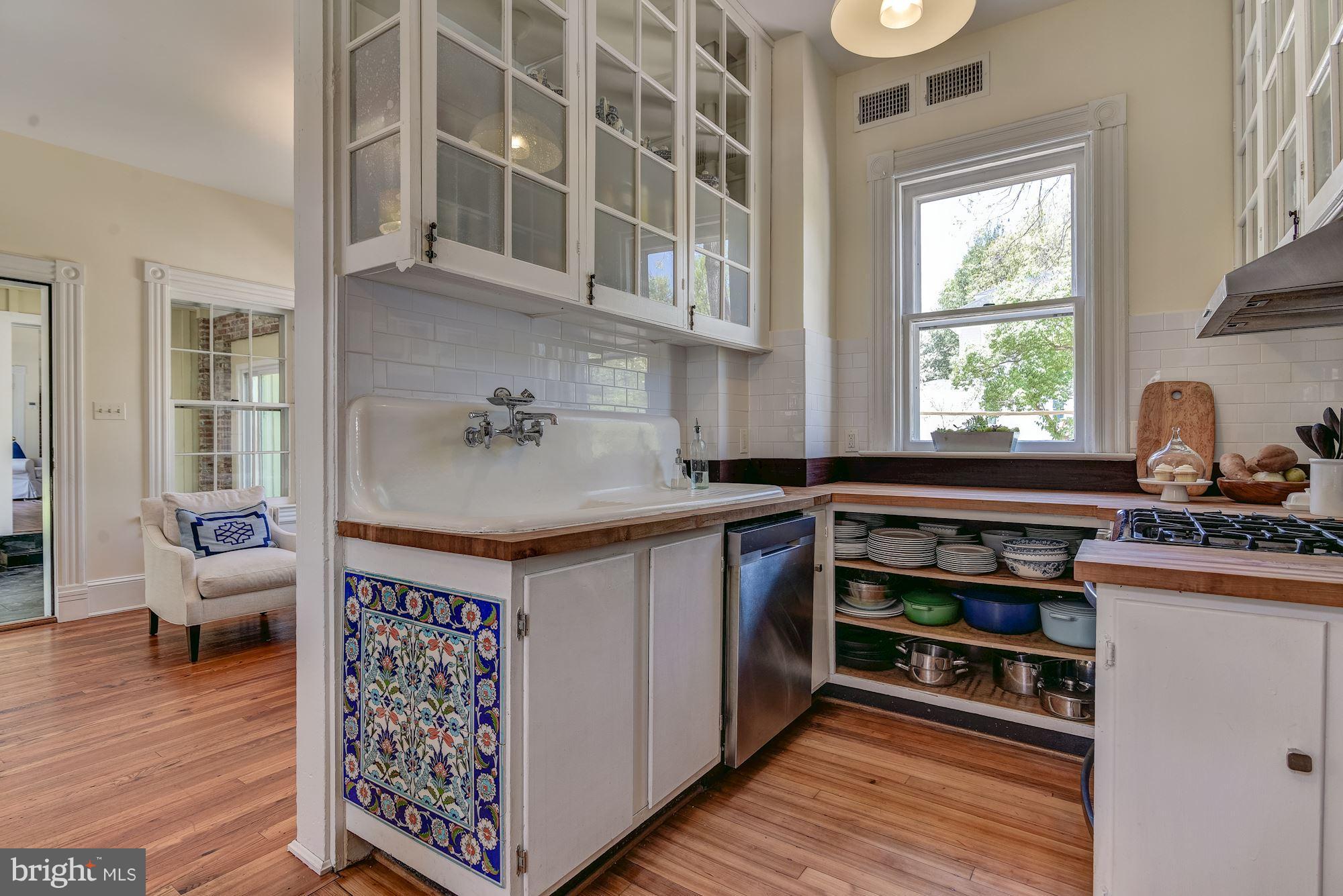 KENSINGTON - Residential