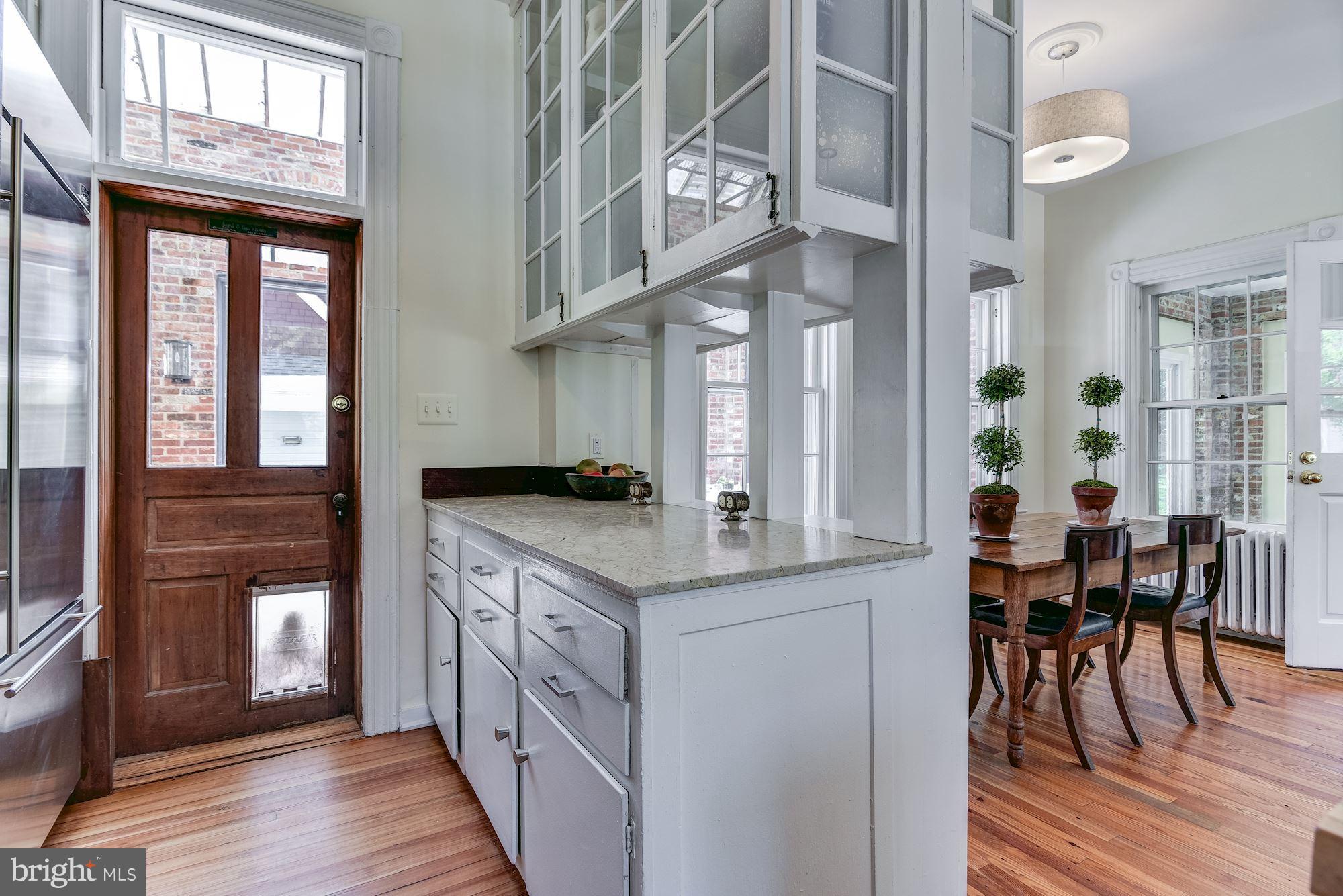 KENSINGTON - Residential