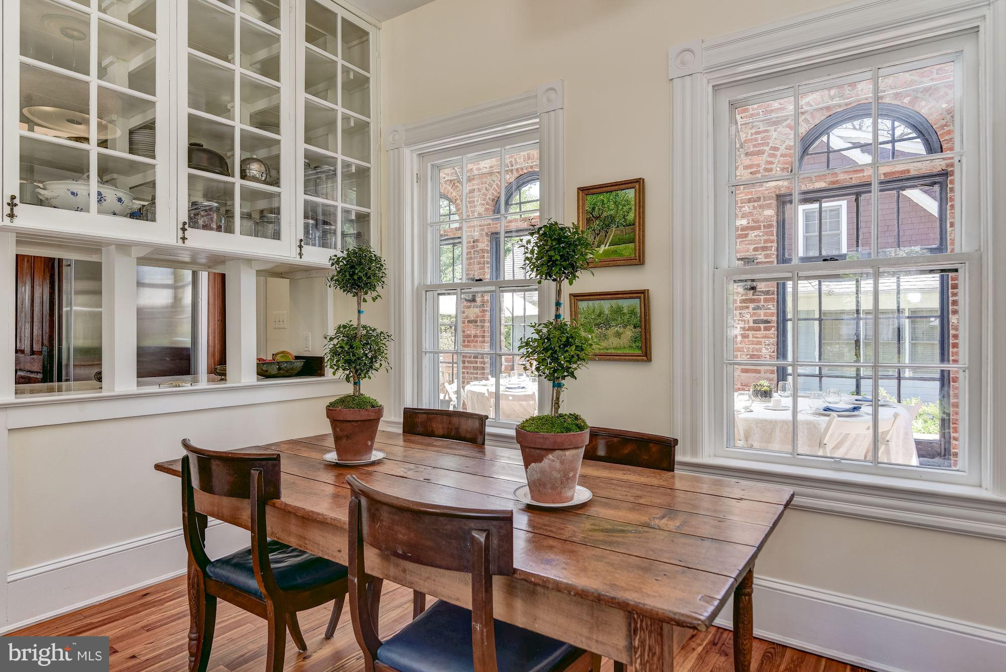 KENSINGTON - Residential