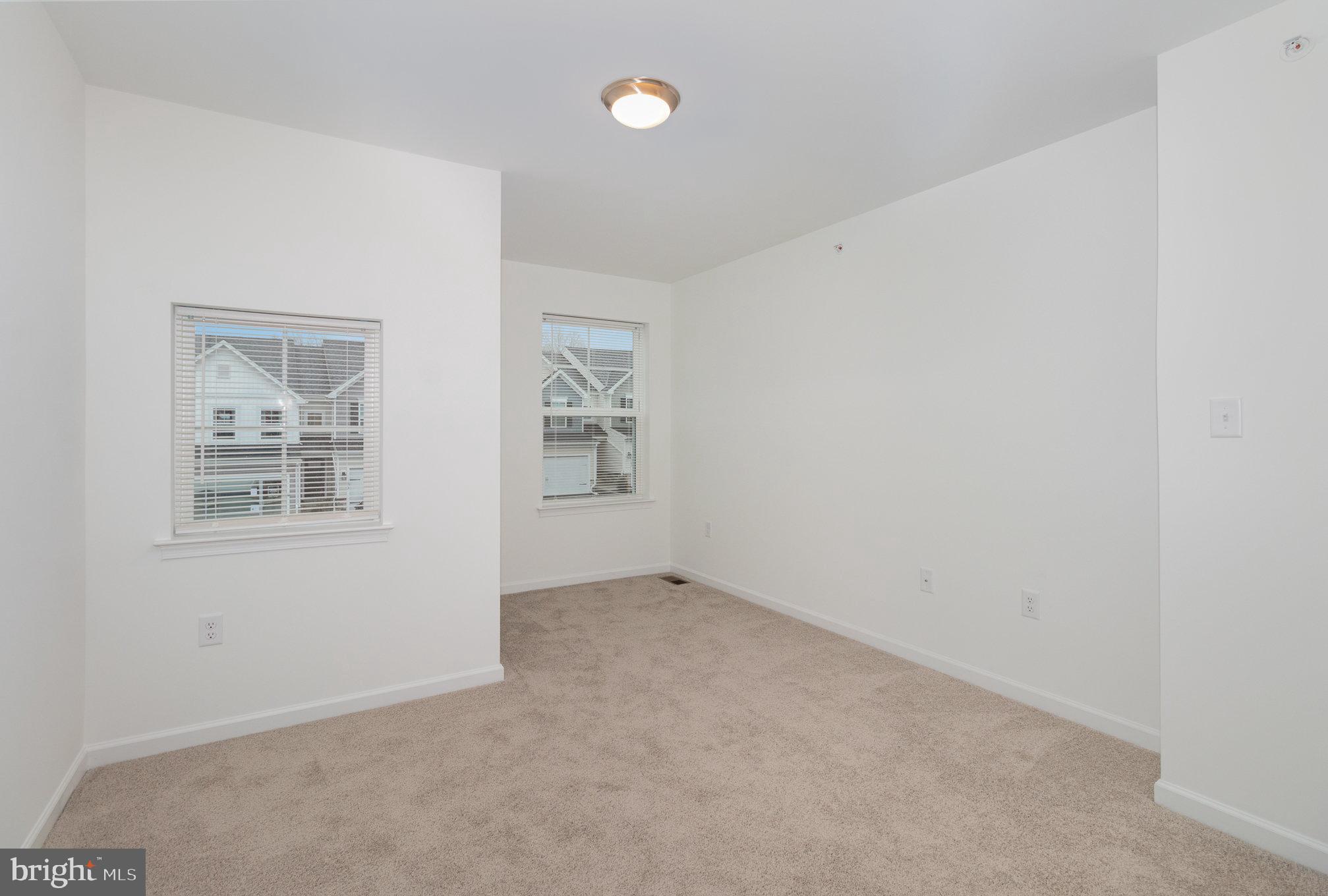 EASTVALE GROVE - Residential Lease