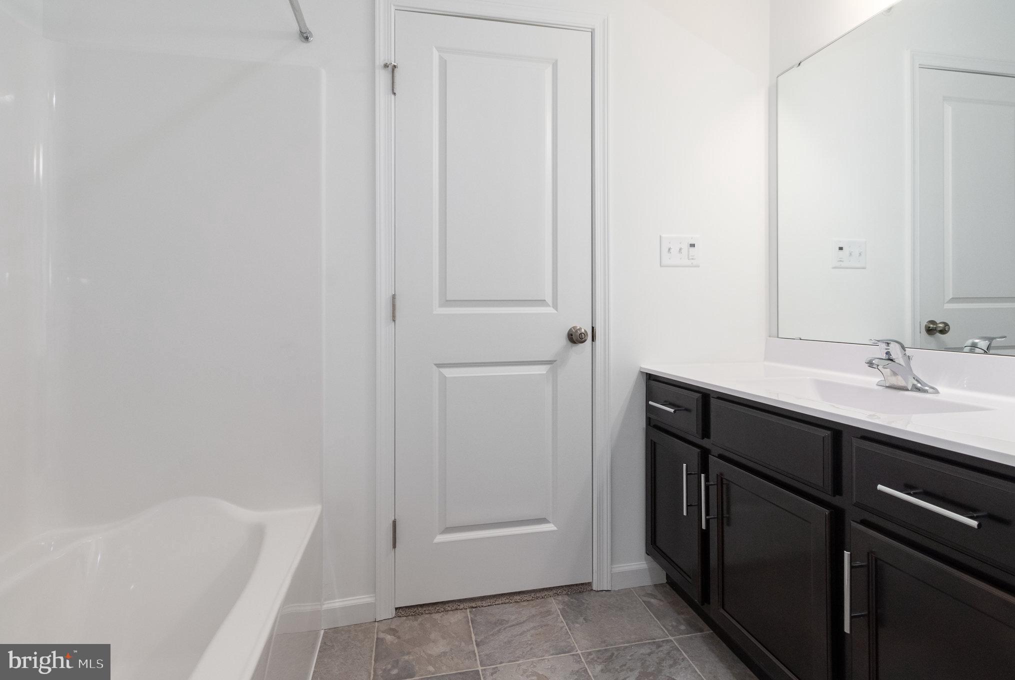 EASTVALE GROVE - Residential Lease