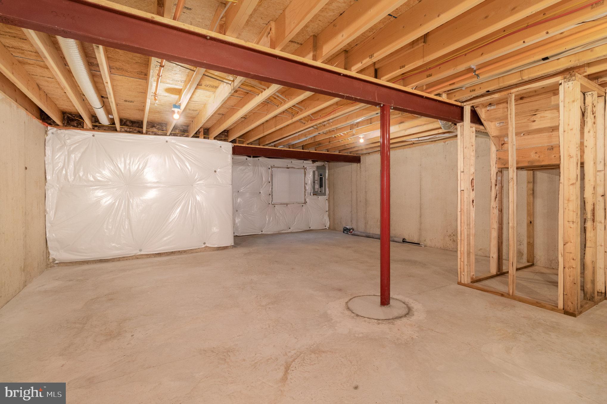 EASTVALE GROVE - Residential Lease