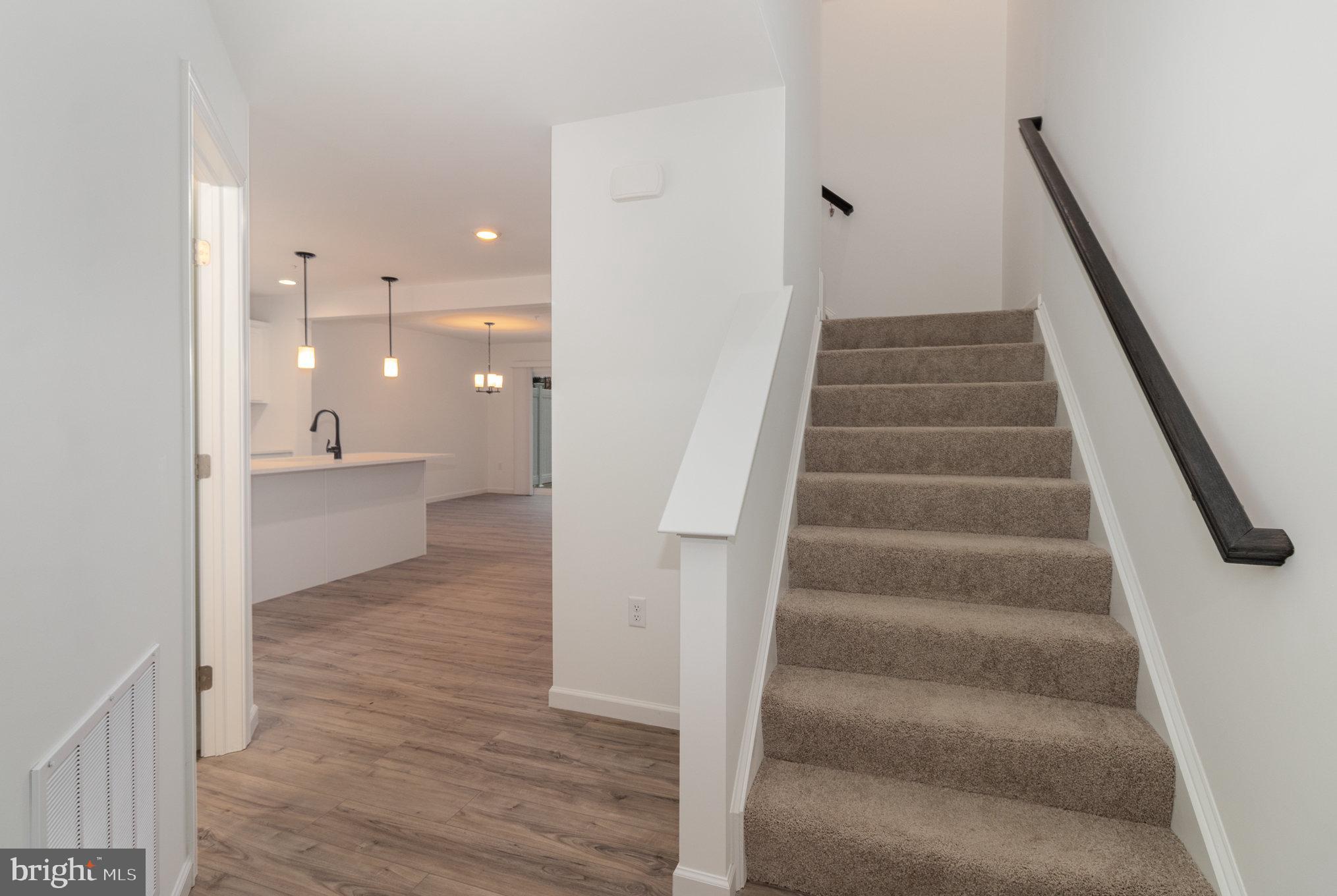 EASTVALE GROVE - Residential Lease