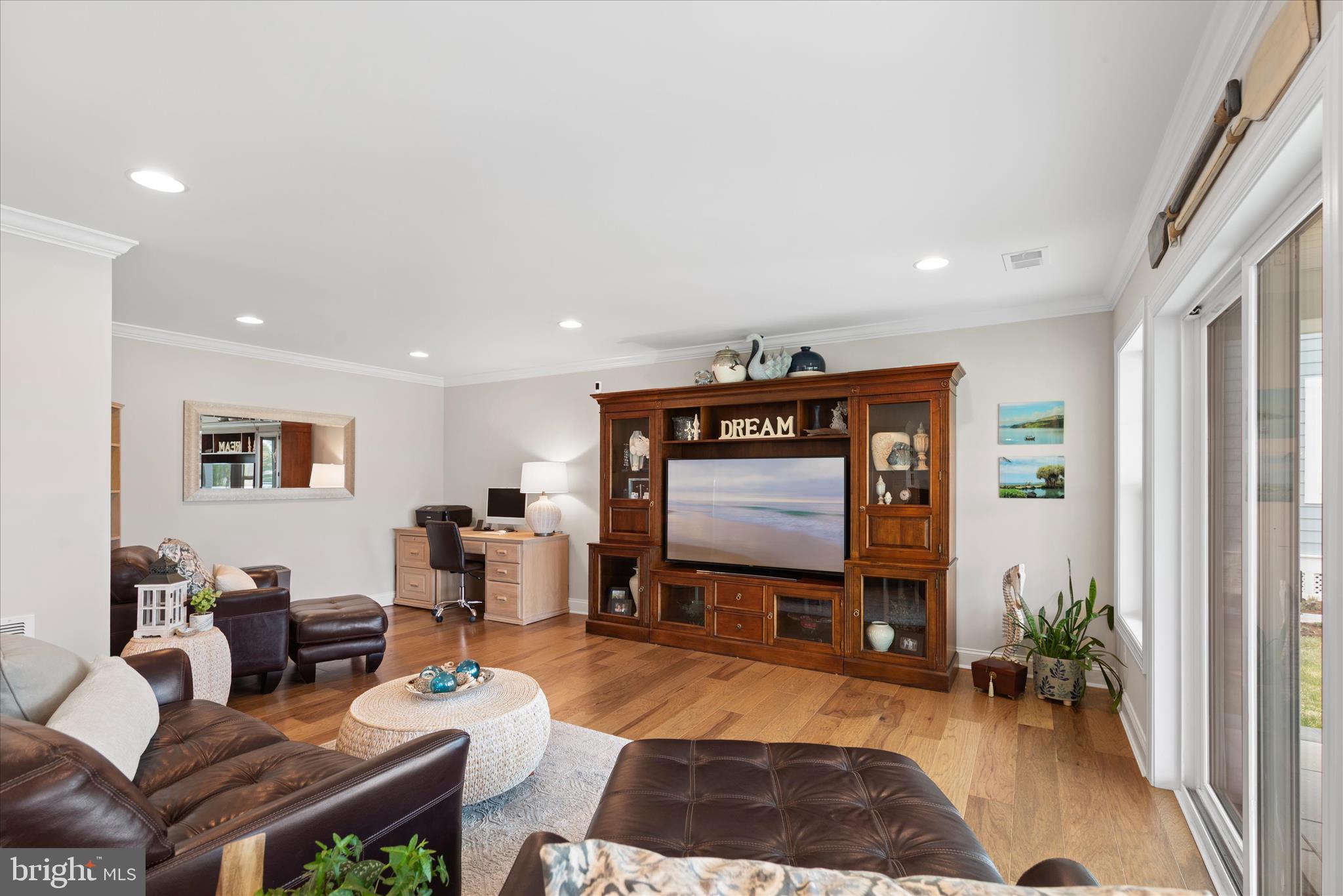 PENINSULA - Residential