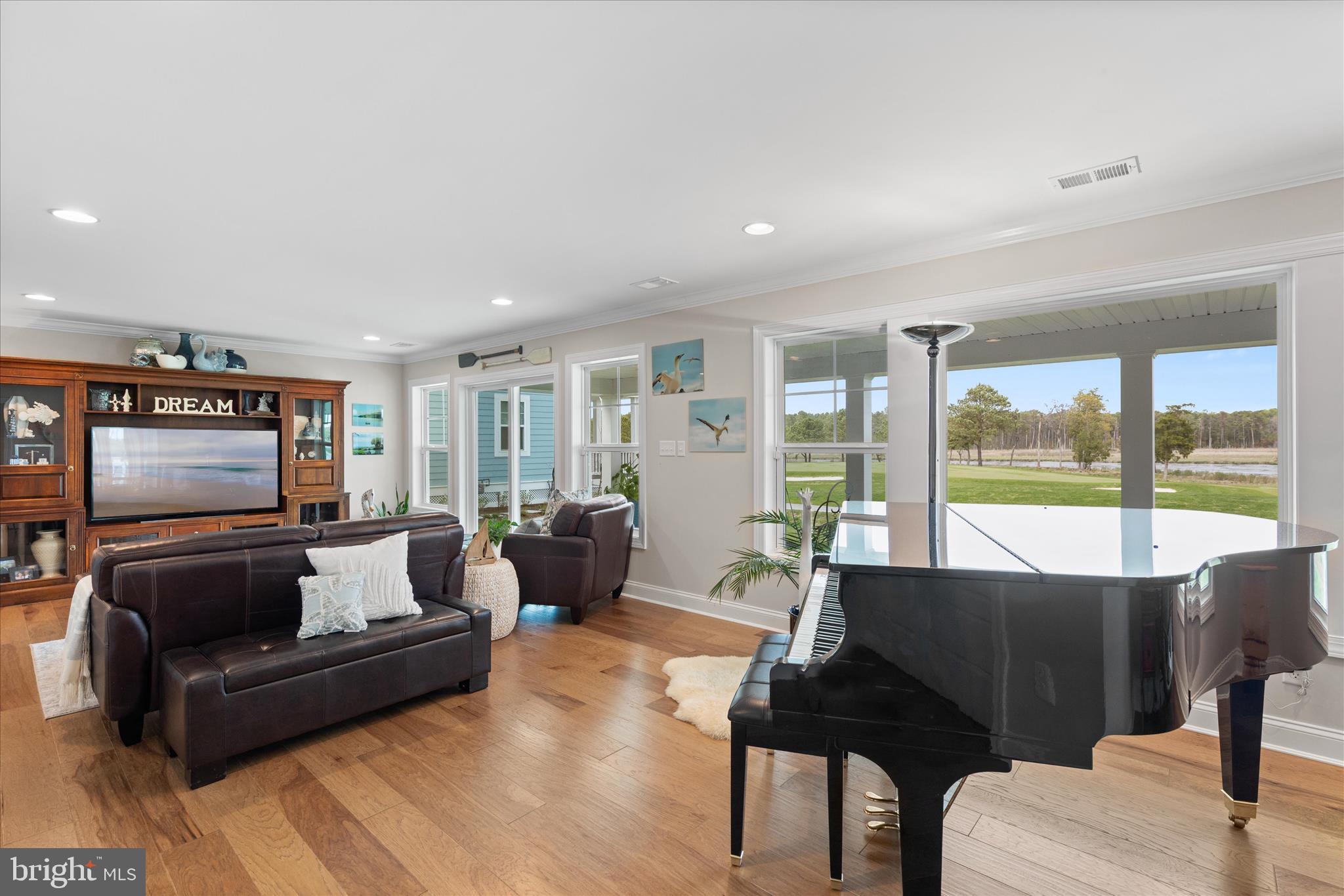 PENINSULA - Residential
