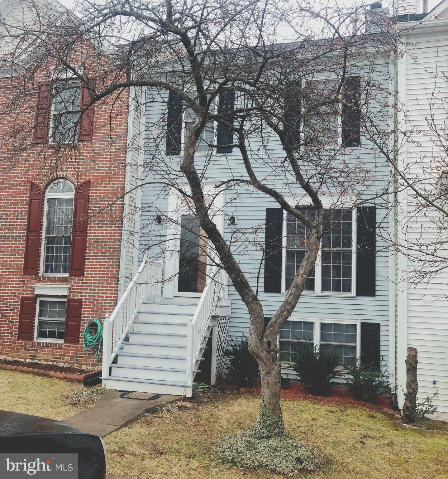 FAIRVIEW SQUARE - Residential