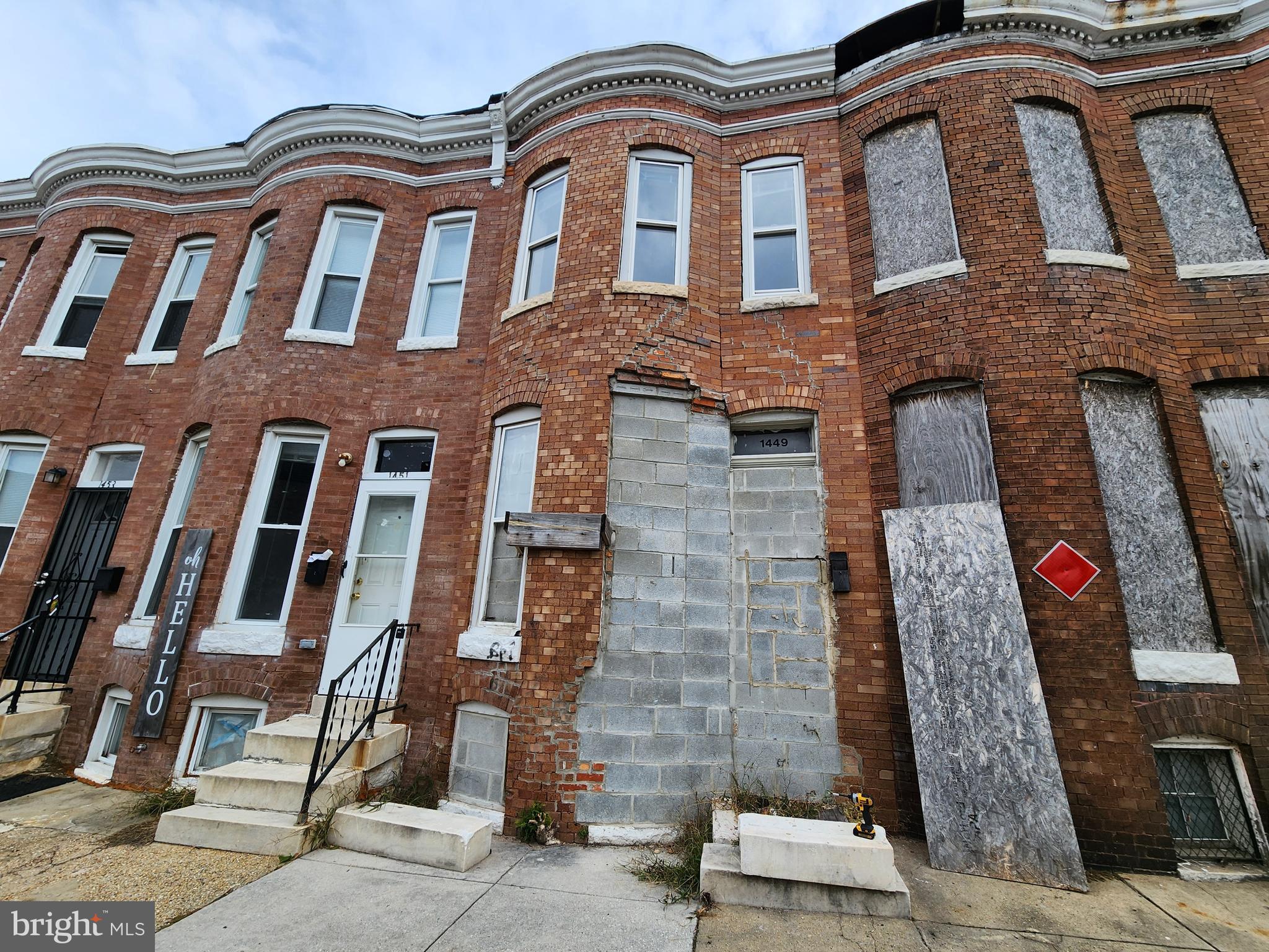 SANDTOWN-WINCHESTER - Residential