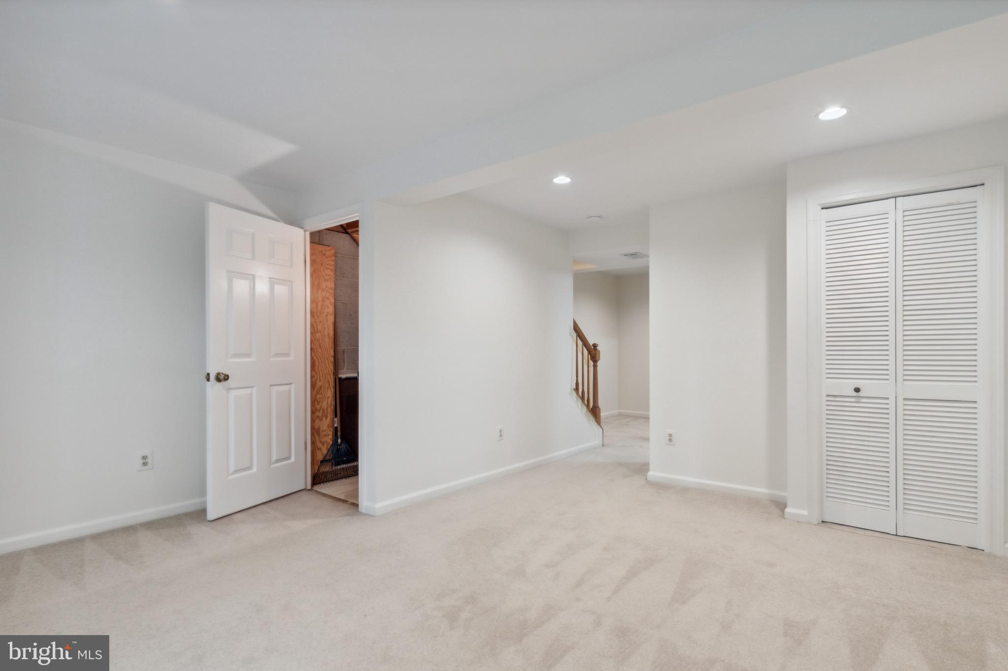 BIRCHFIELD WOODS - Residential