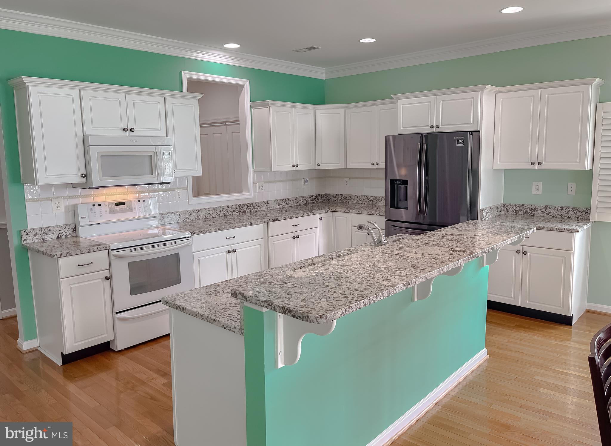 ST GEORGE PIER - Residential