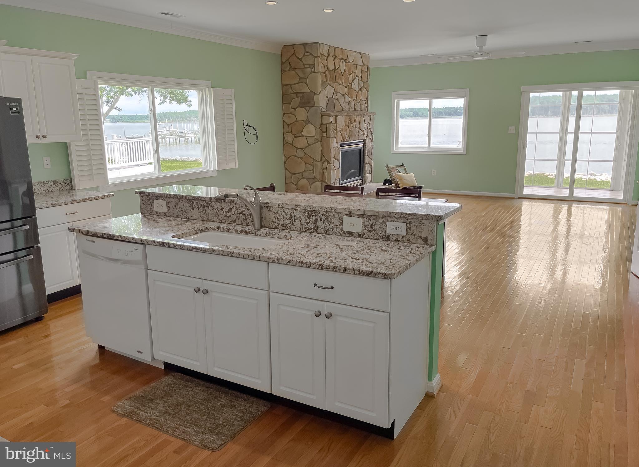 ST GEORGE PIER - Residential