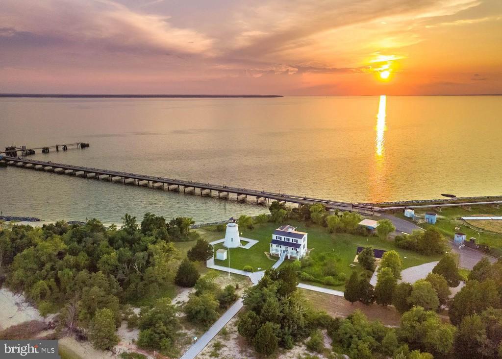 ST GEORGE PIER - Residential