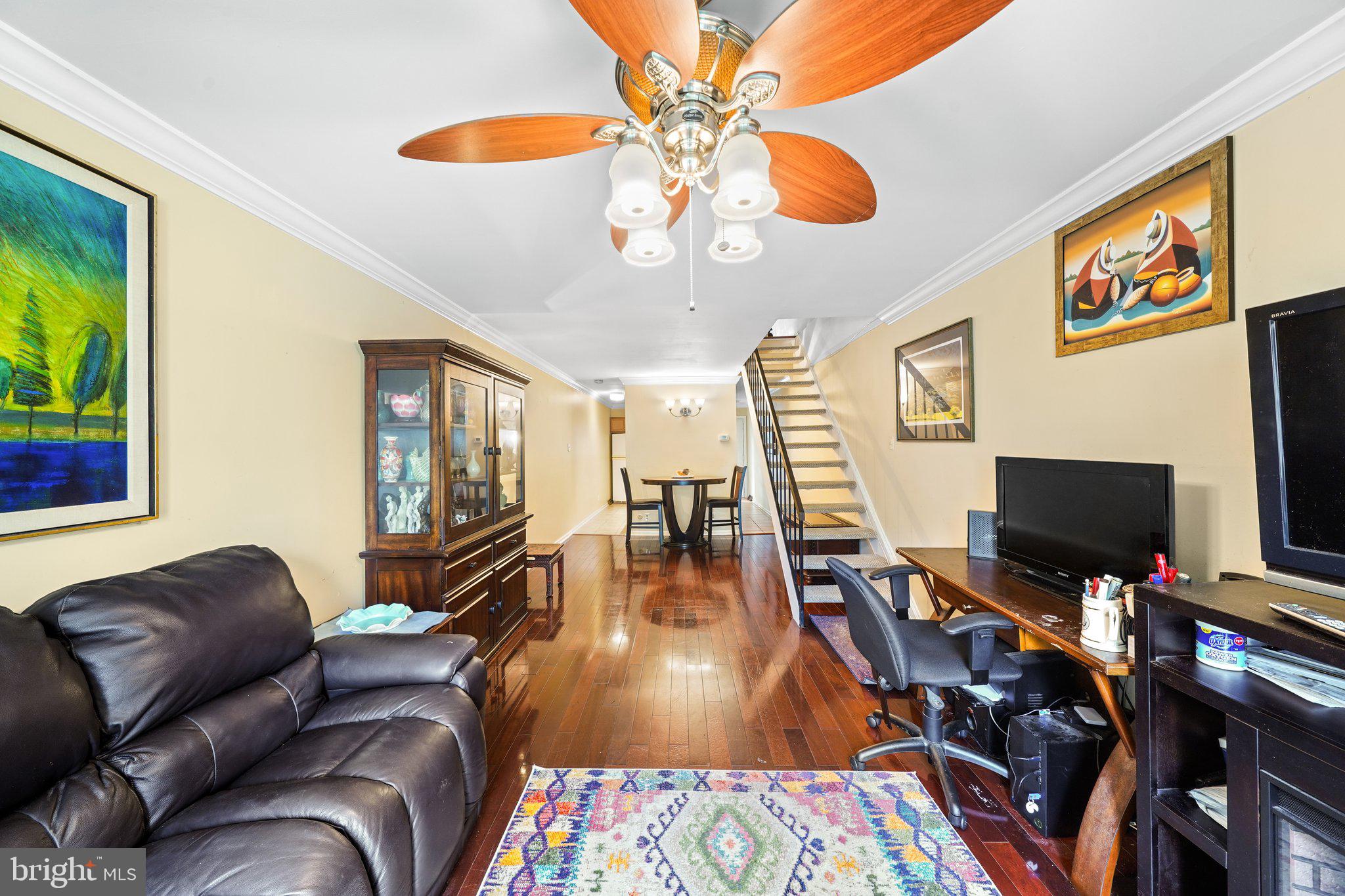 SUMMIT HOUSE - Residential