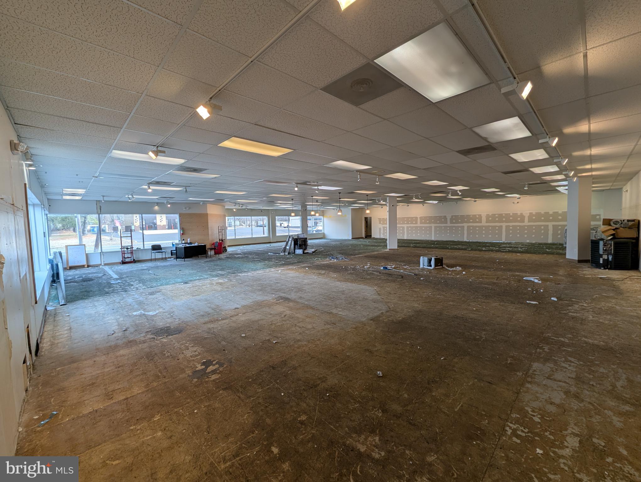116 N WHITE HORSE PIKE