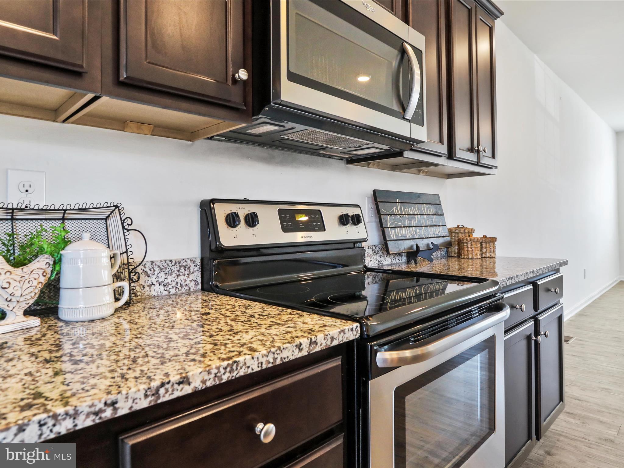 BERKELEY RIDGE - Residential