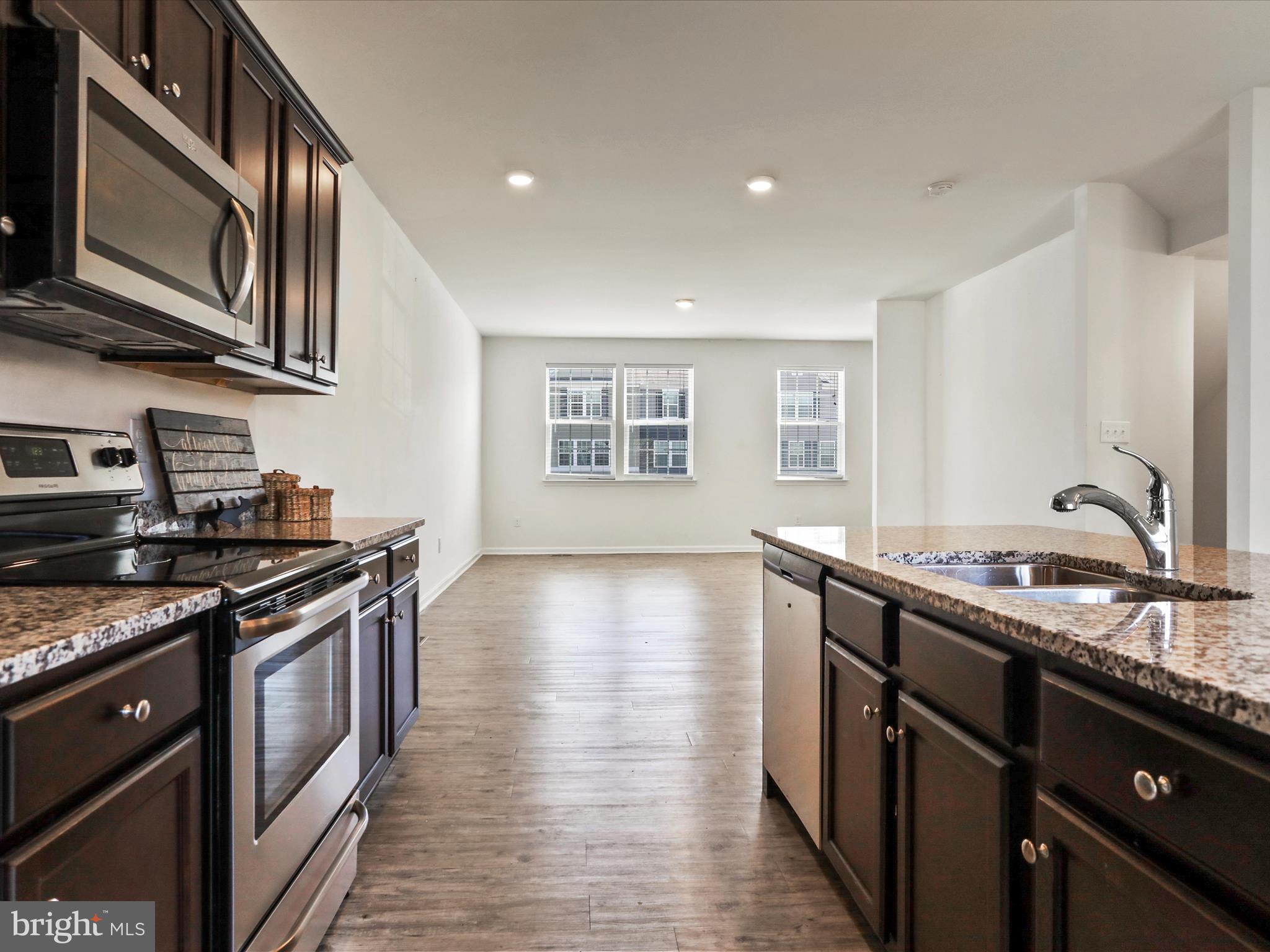 BERKELEY RIDGE - Residential