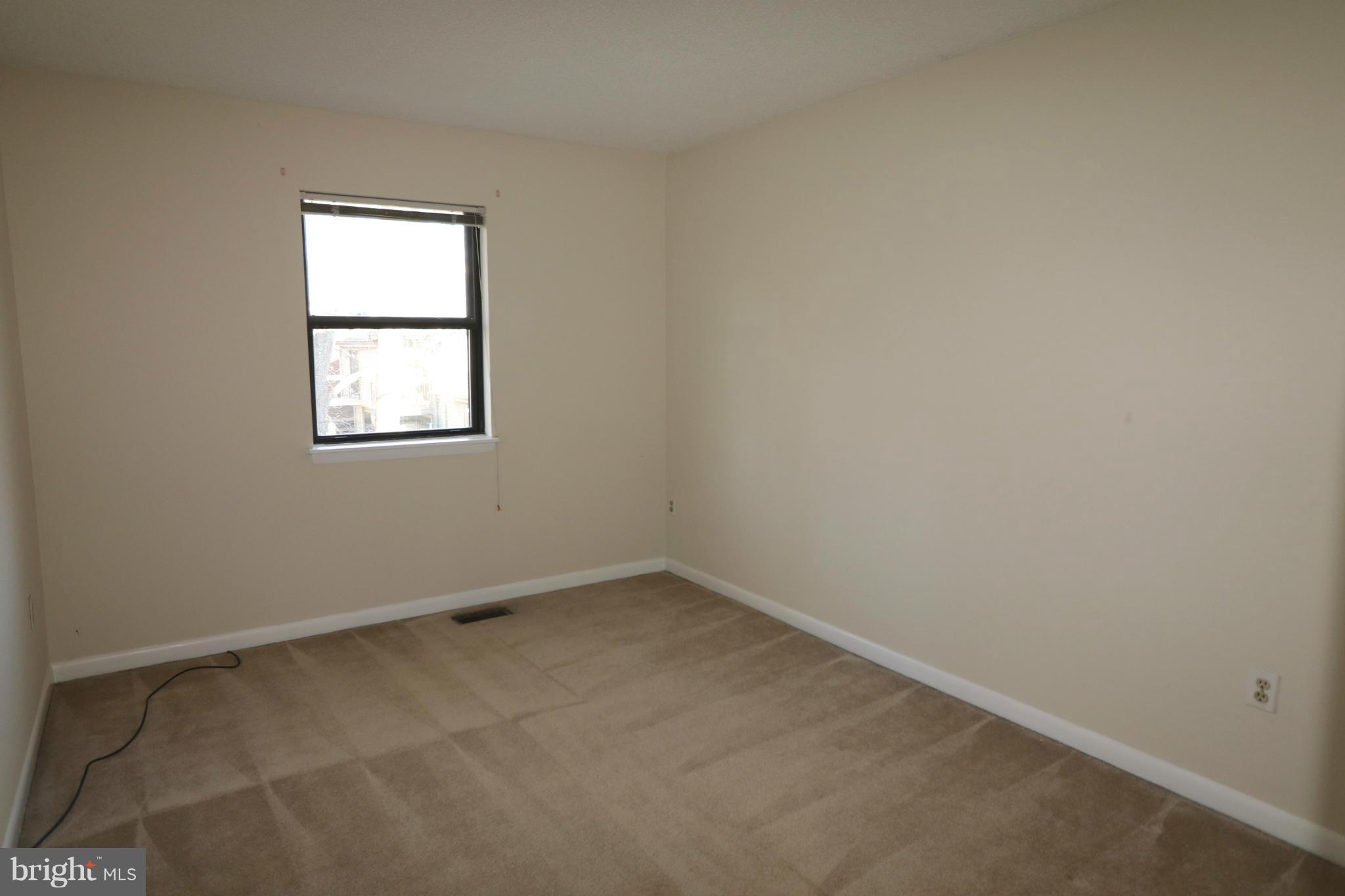 WOODS LANDING - Residential Lease