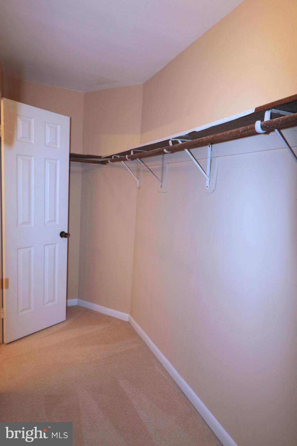 WOODS LANDING - Residential Lease