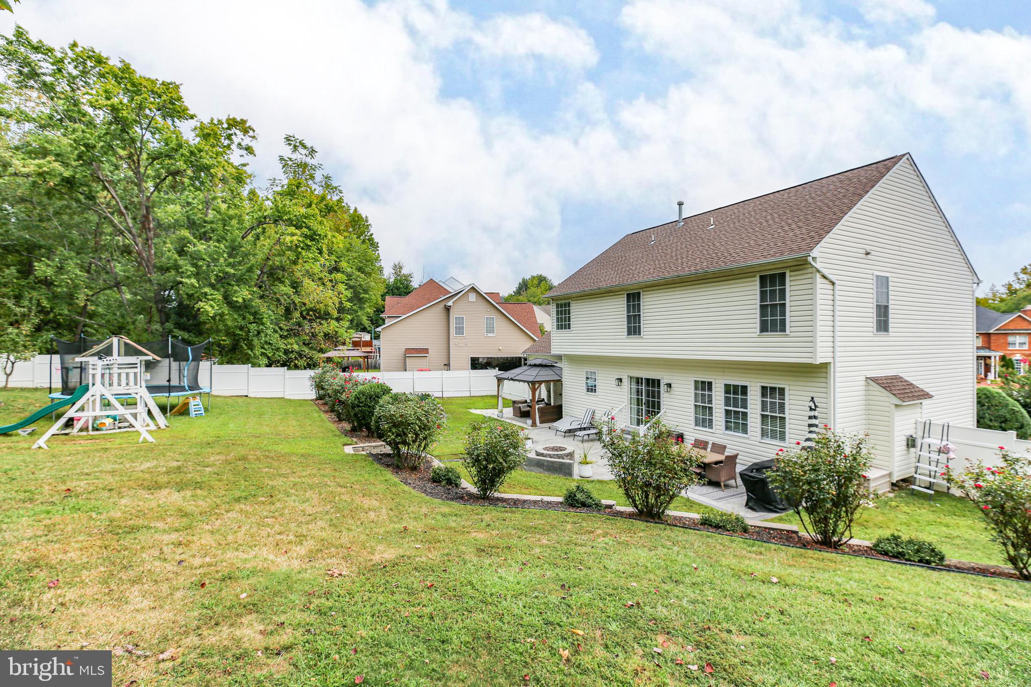 ROYAL OAKS - Residential