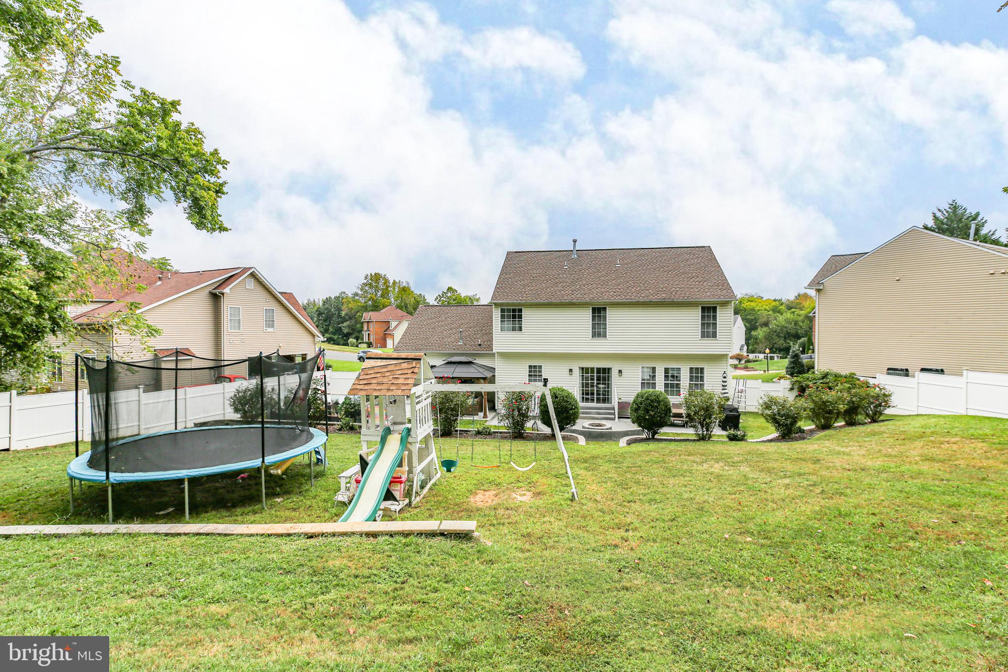 ROYAL OAKS - Residential