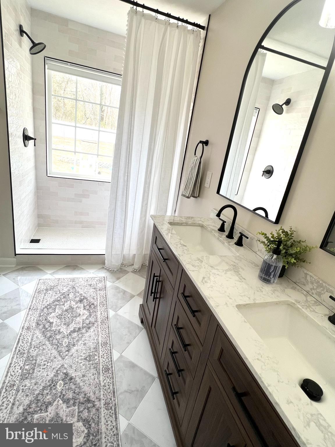 ROYAL OAKS - Residential