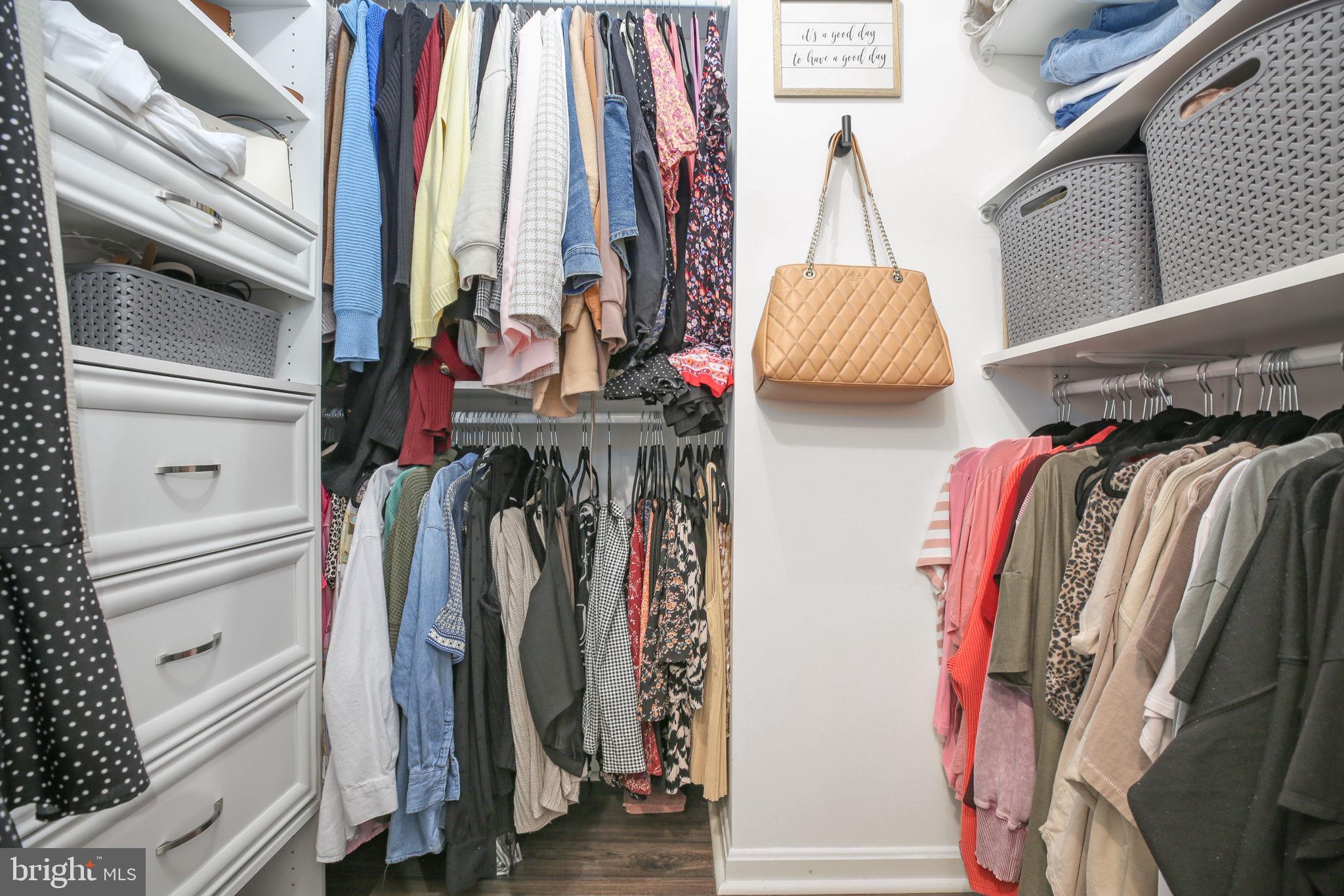 ROYAL OAKS - Residential