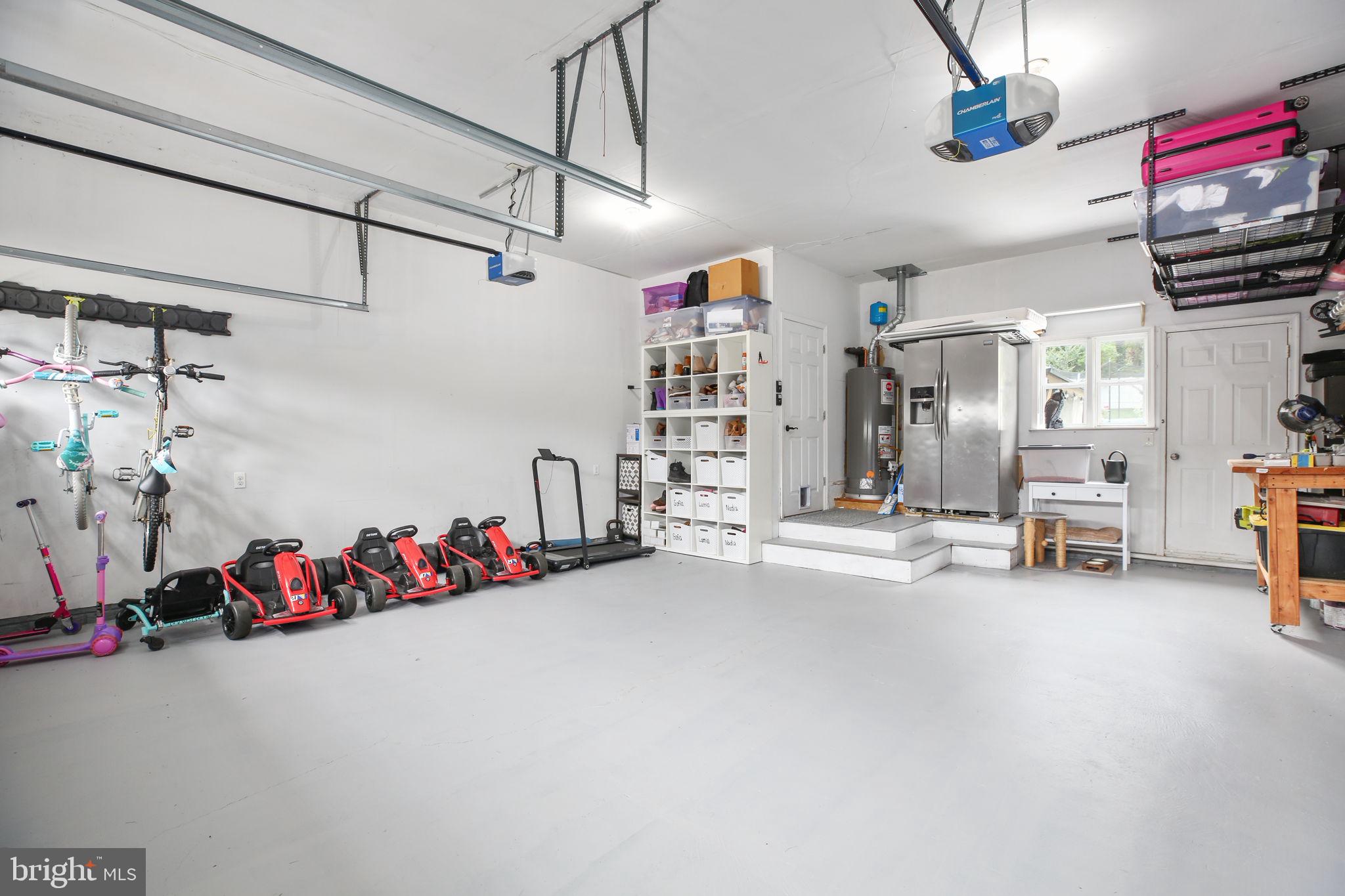 ROYAL OAKS - Residential