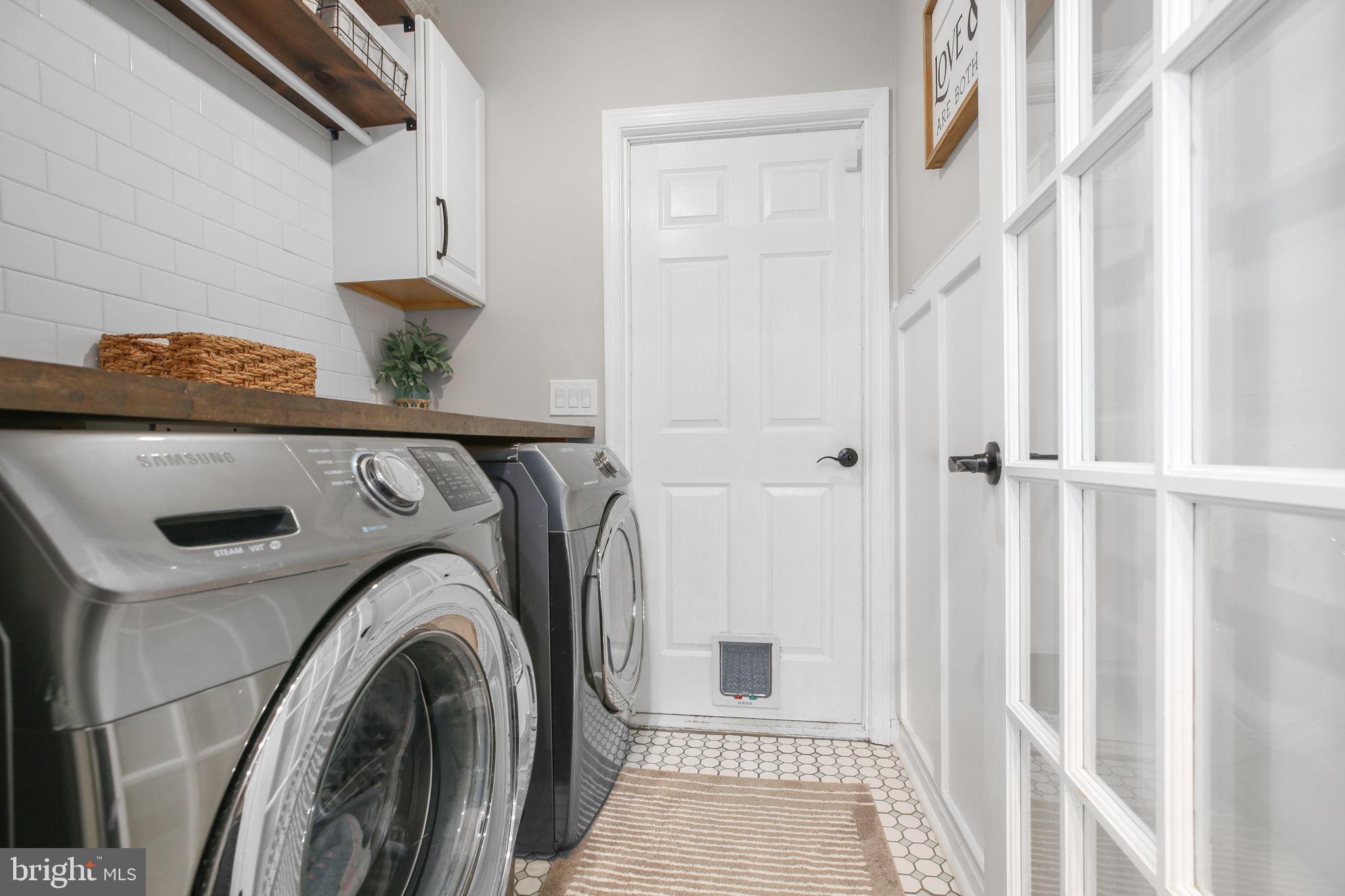 ROYAL OAKS - Residential