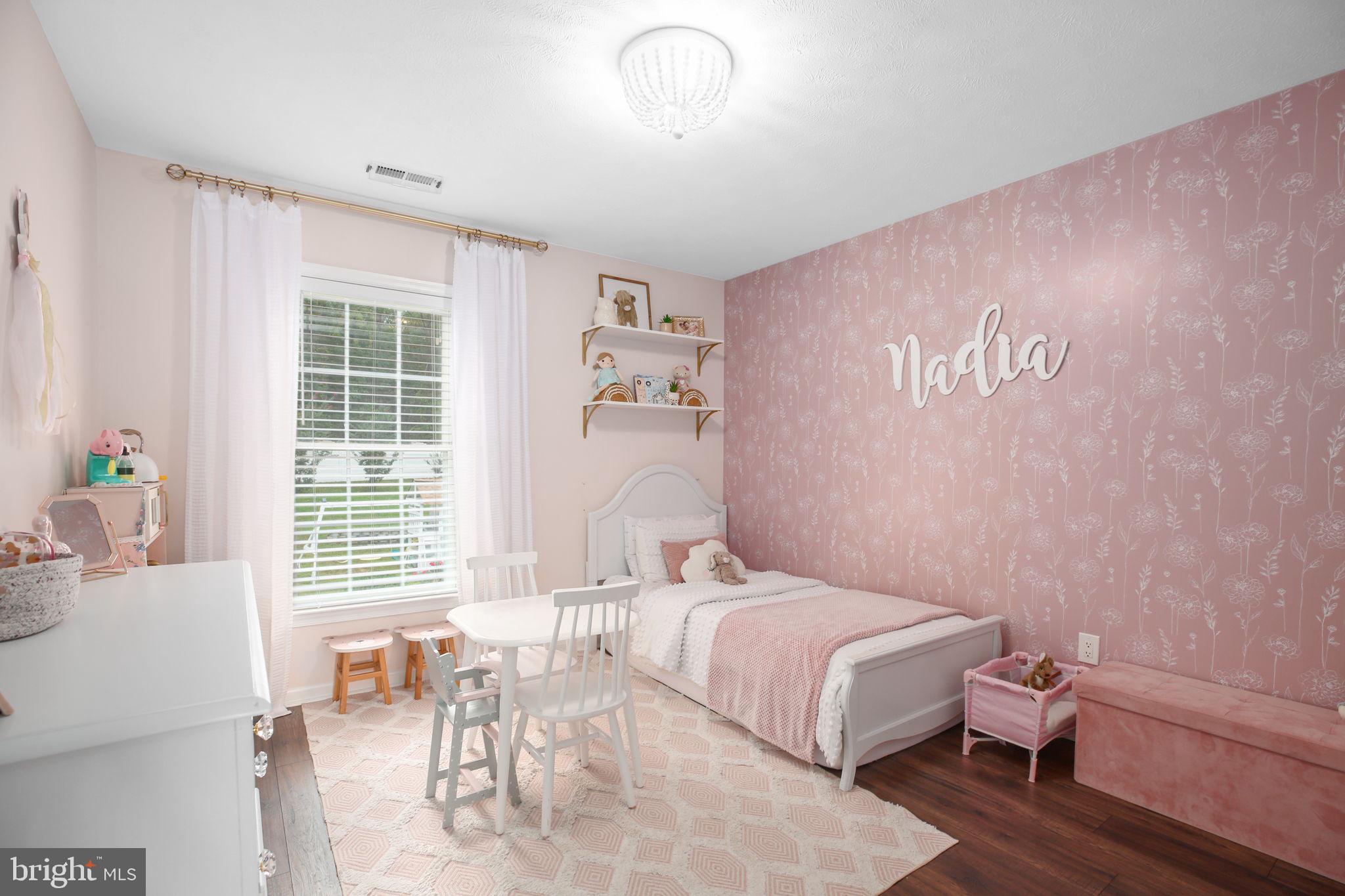 ROYAL OAKS - Residential