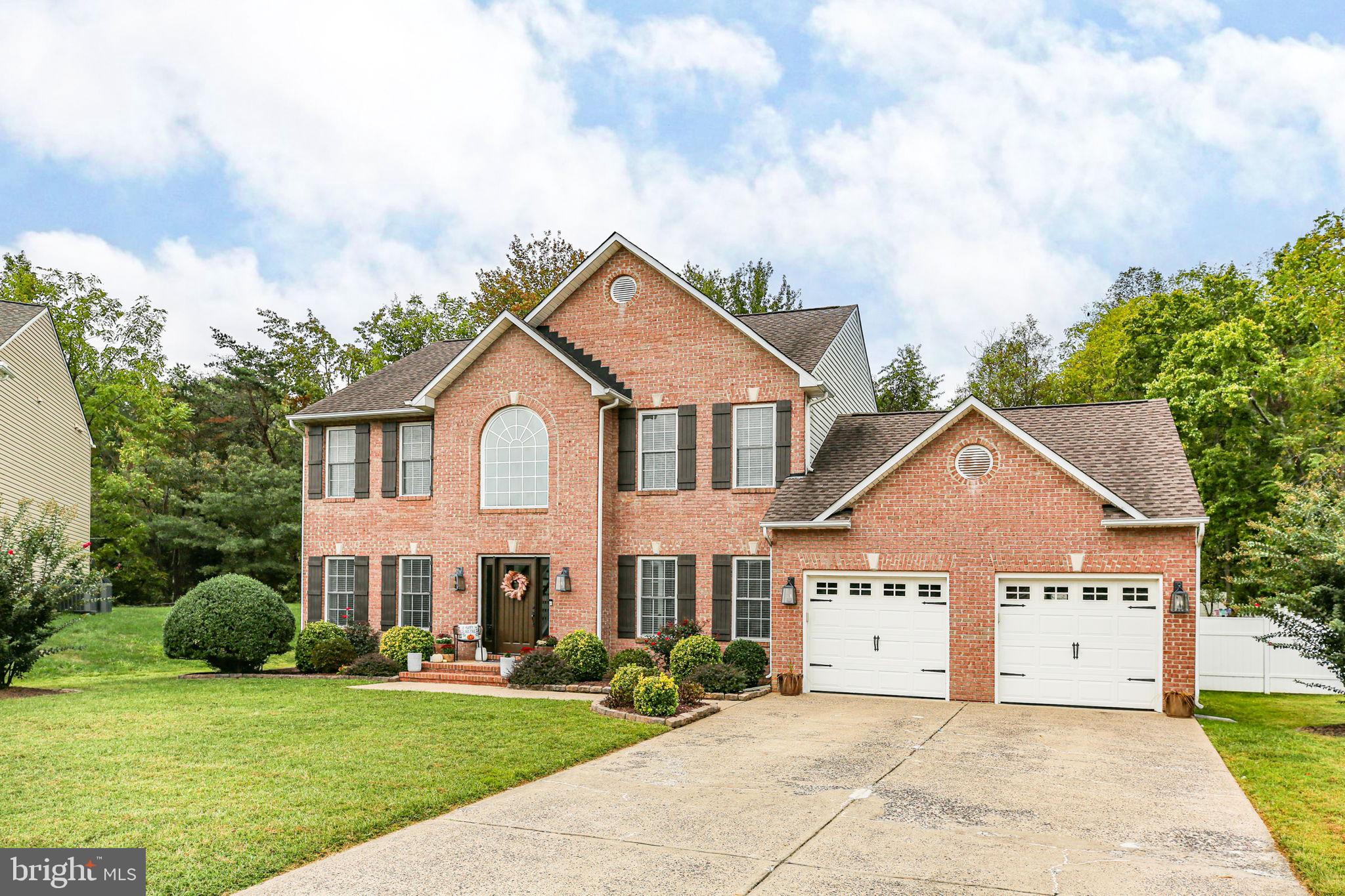 ROYAL OAKS - Residential