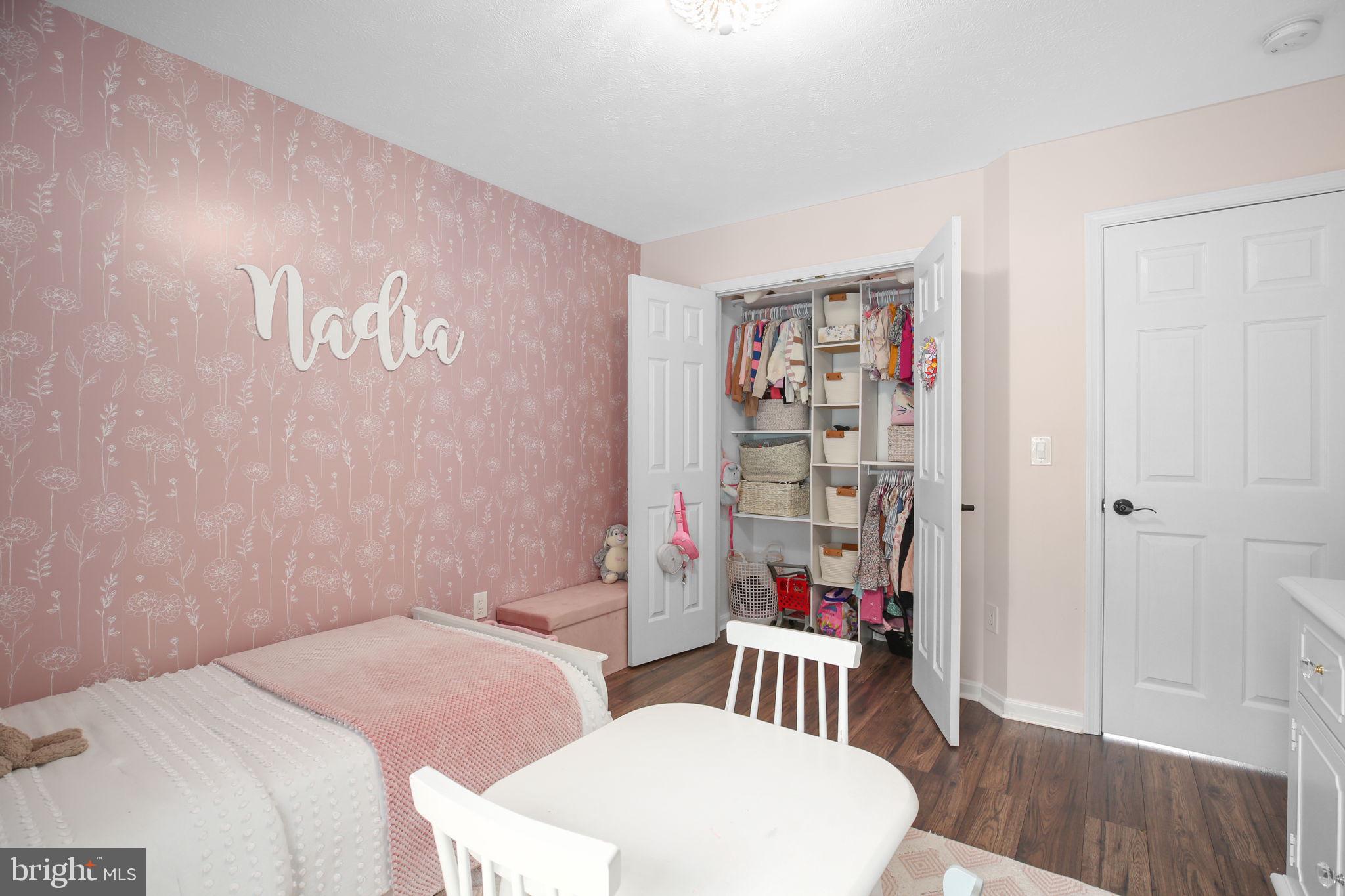 ROYAL OAKS - Residential