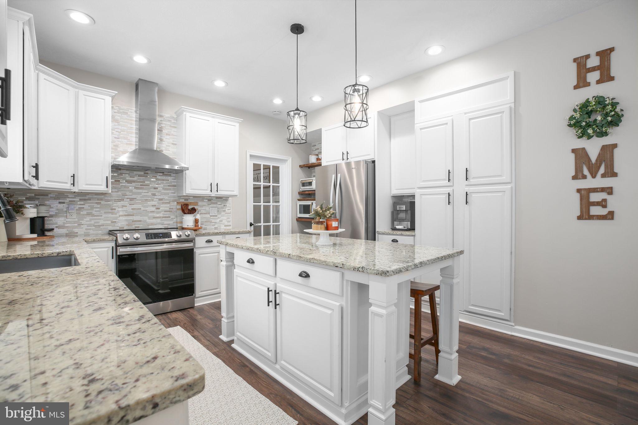 ROYAL OAKS - Residential