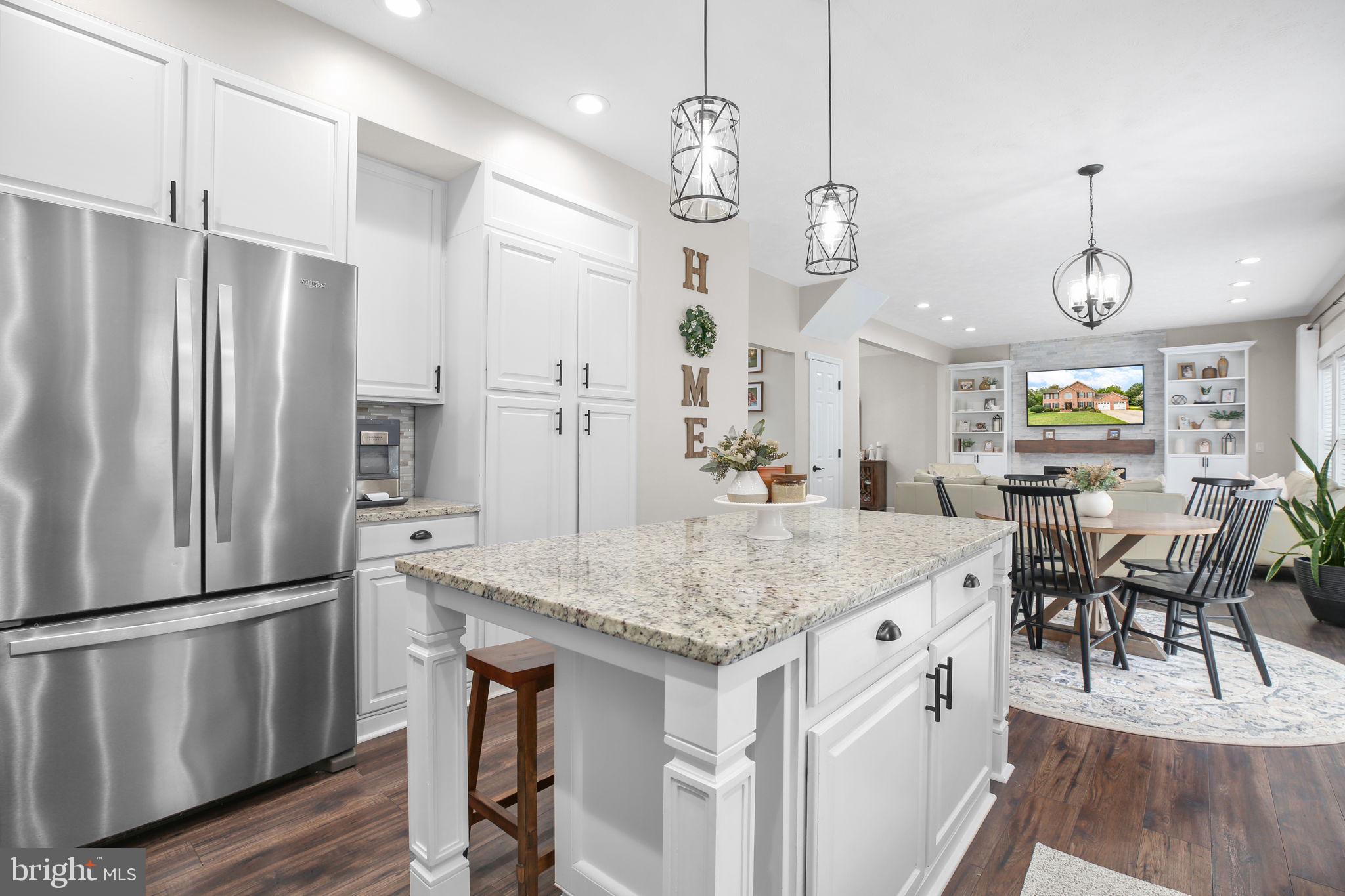 ROYAL OAKS - Residential