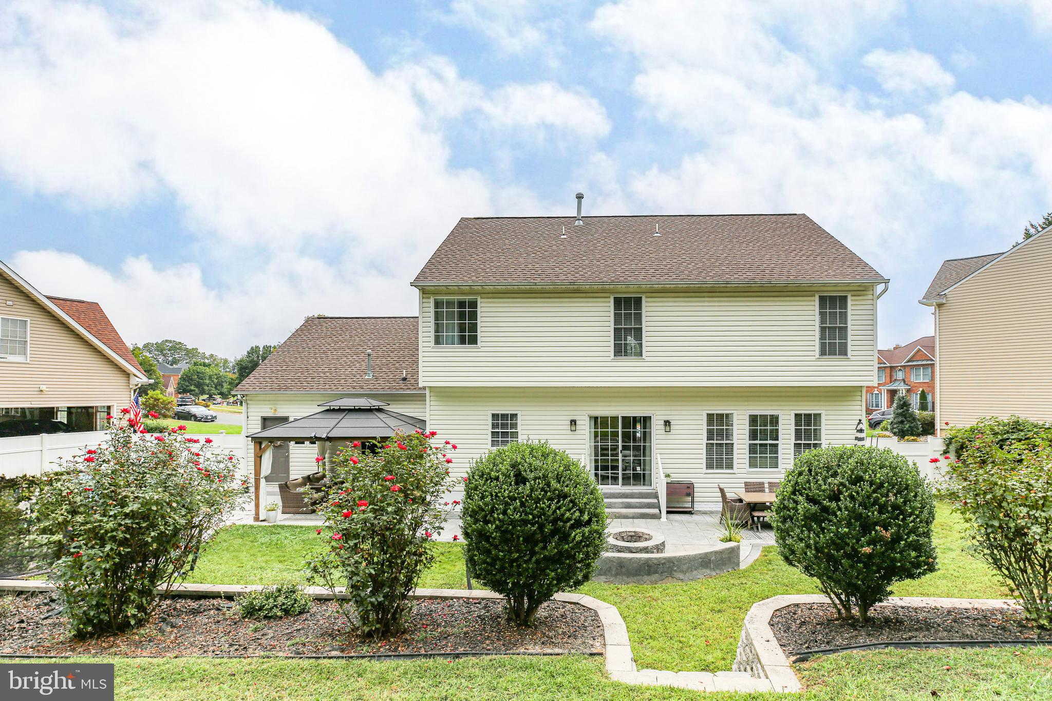 ROYAL OAKS - Residential