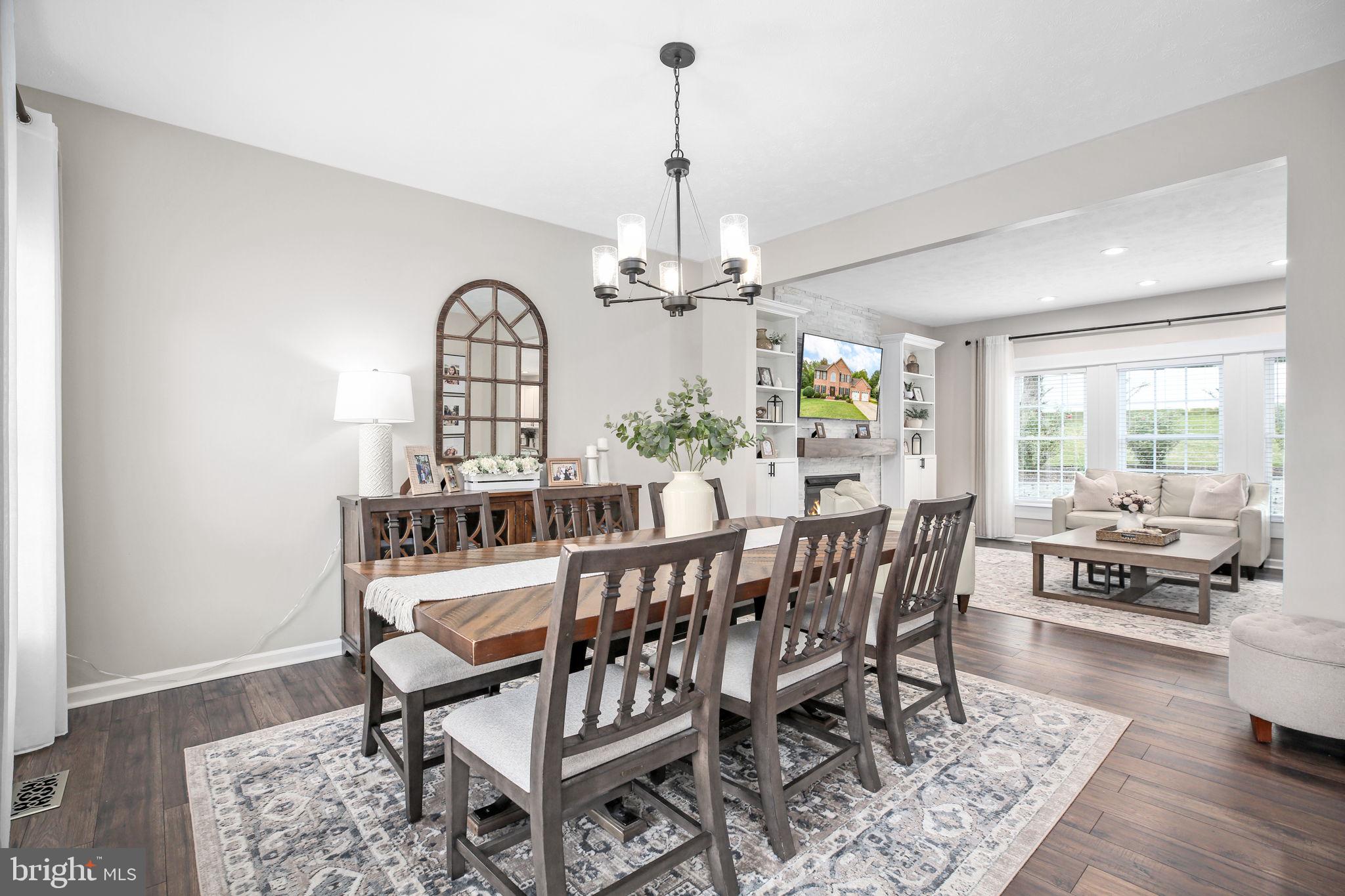 ROYAL OAKS - Residential