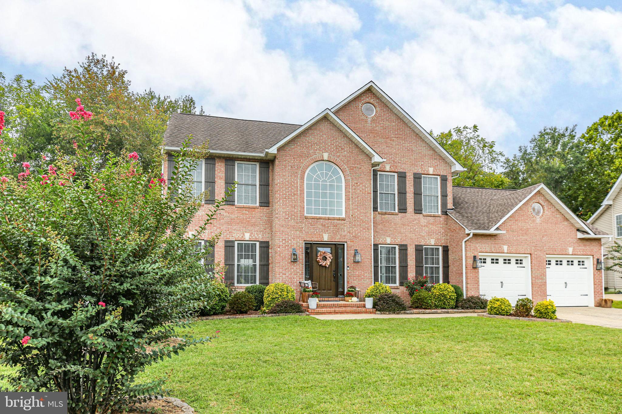 ROYAL OAKS - Residential