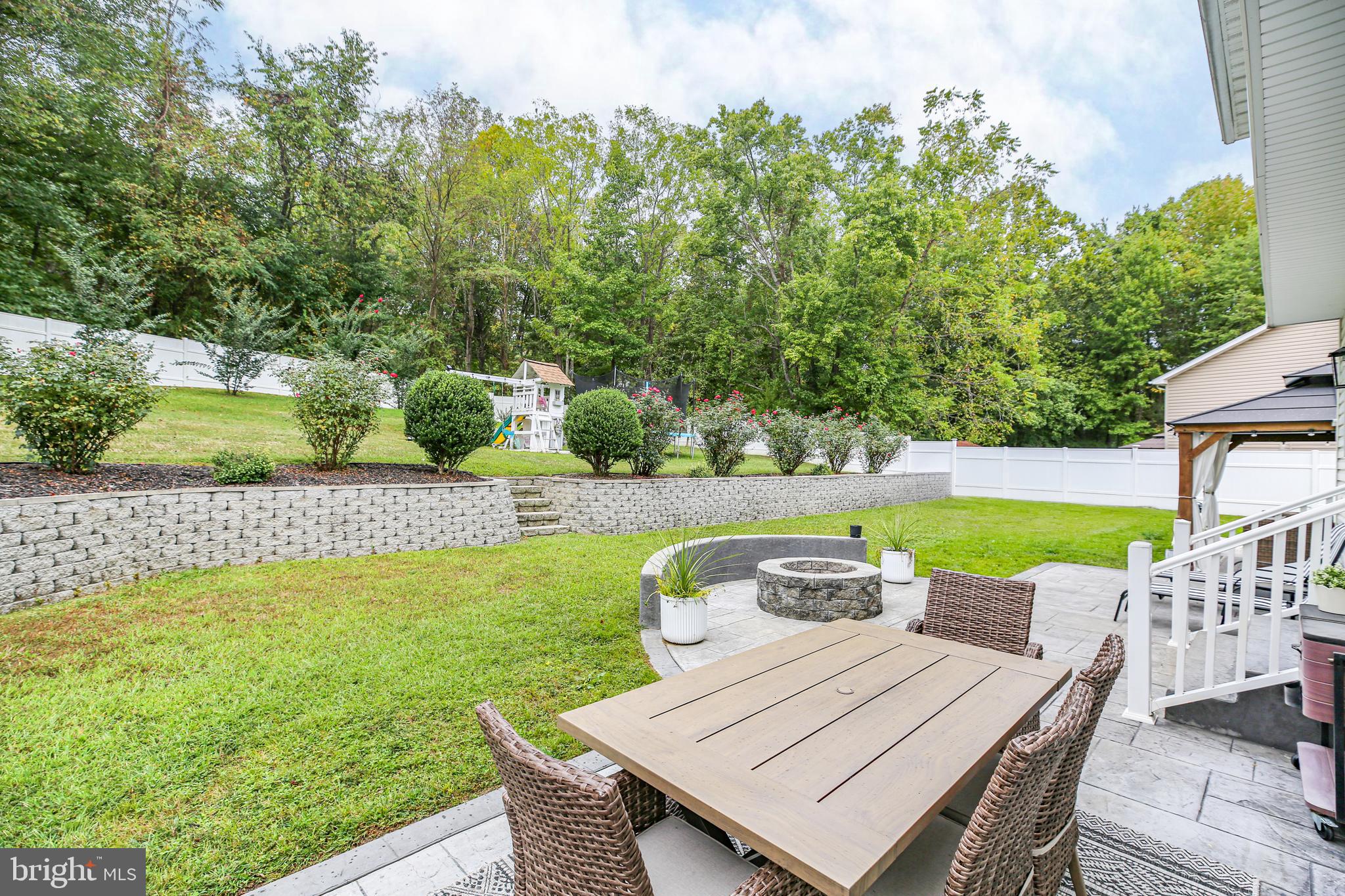 ROYAL OAKS - Residential