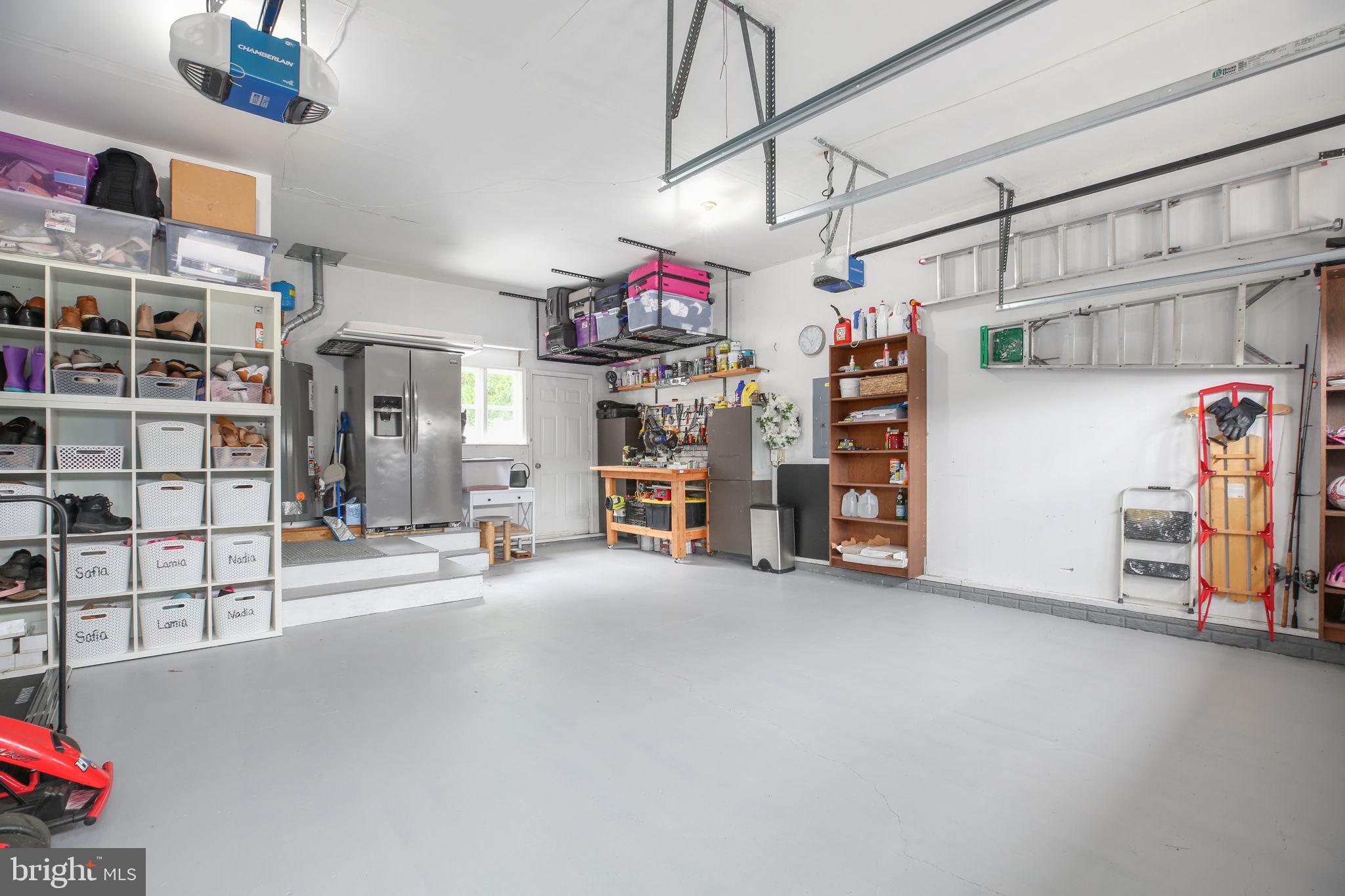 ROYAL OAKS - Residential