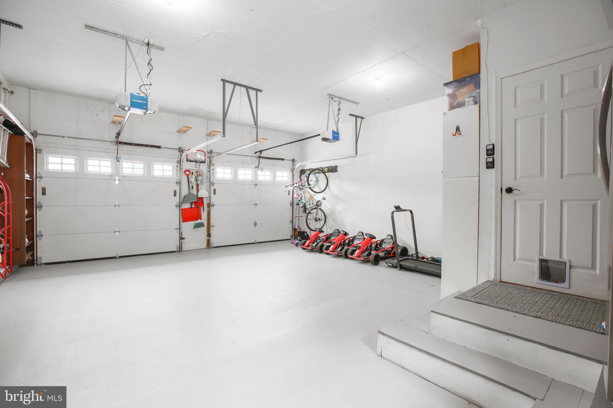 ROYAL OAKS - Residential