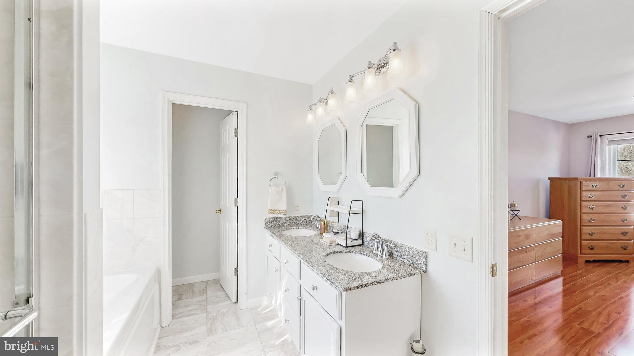 THE ORCHARDS - Residential