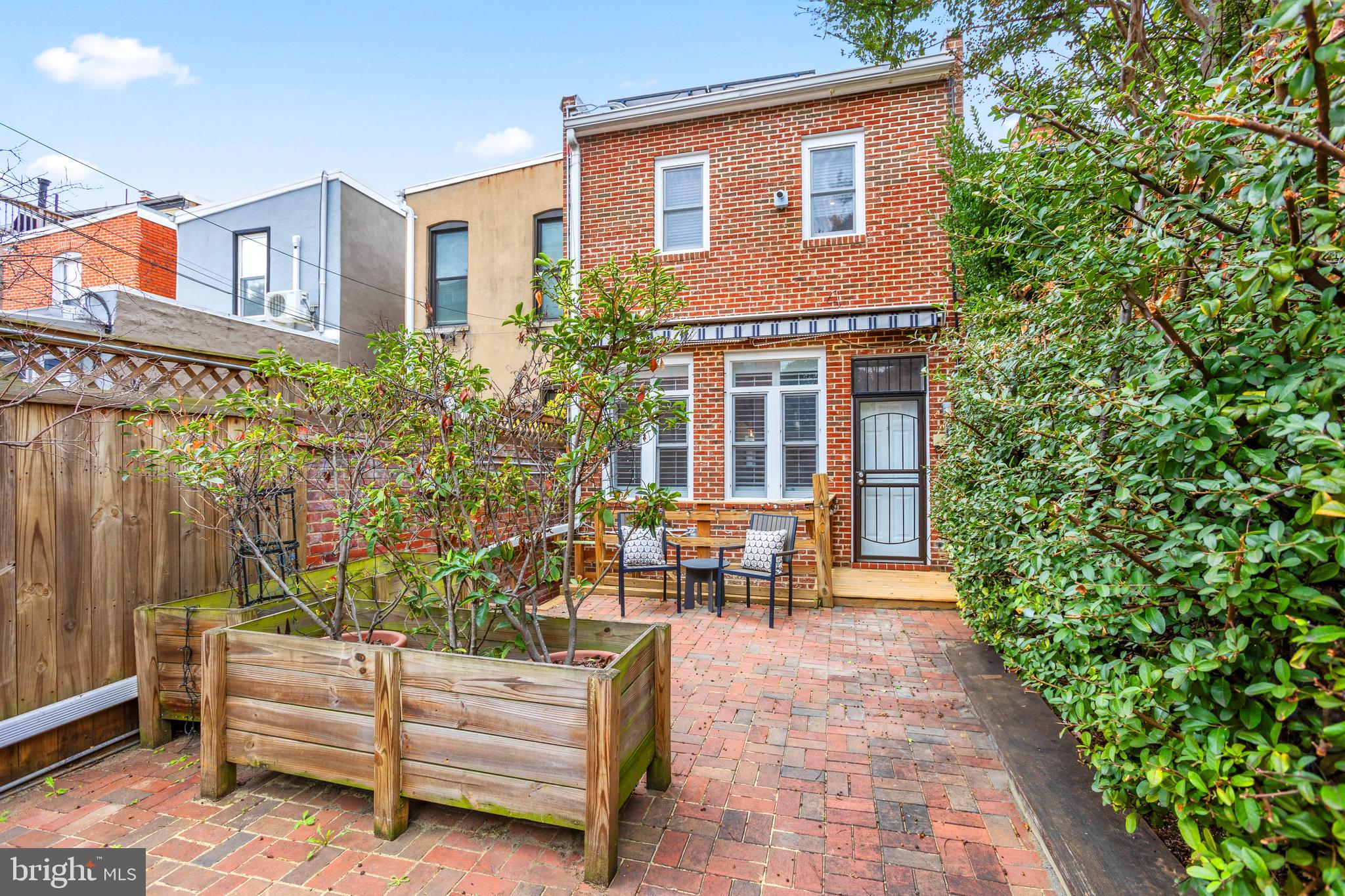 CAPITOL HILL - Residential