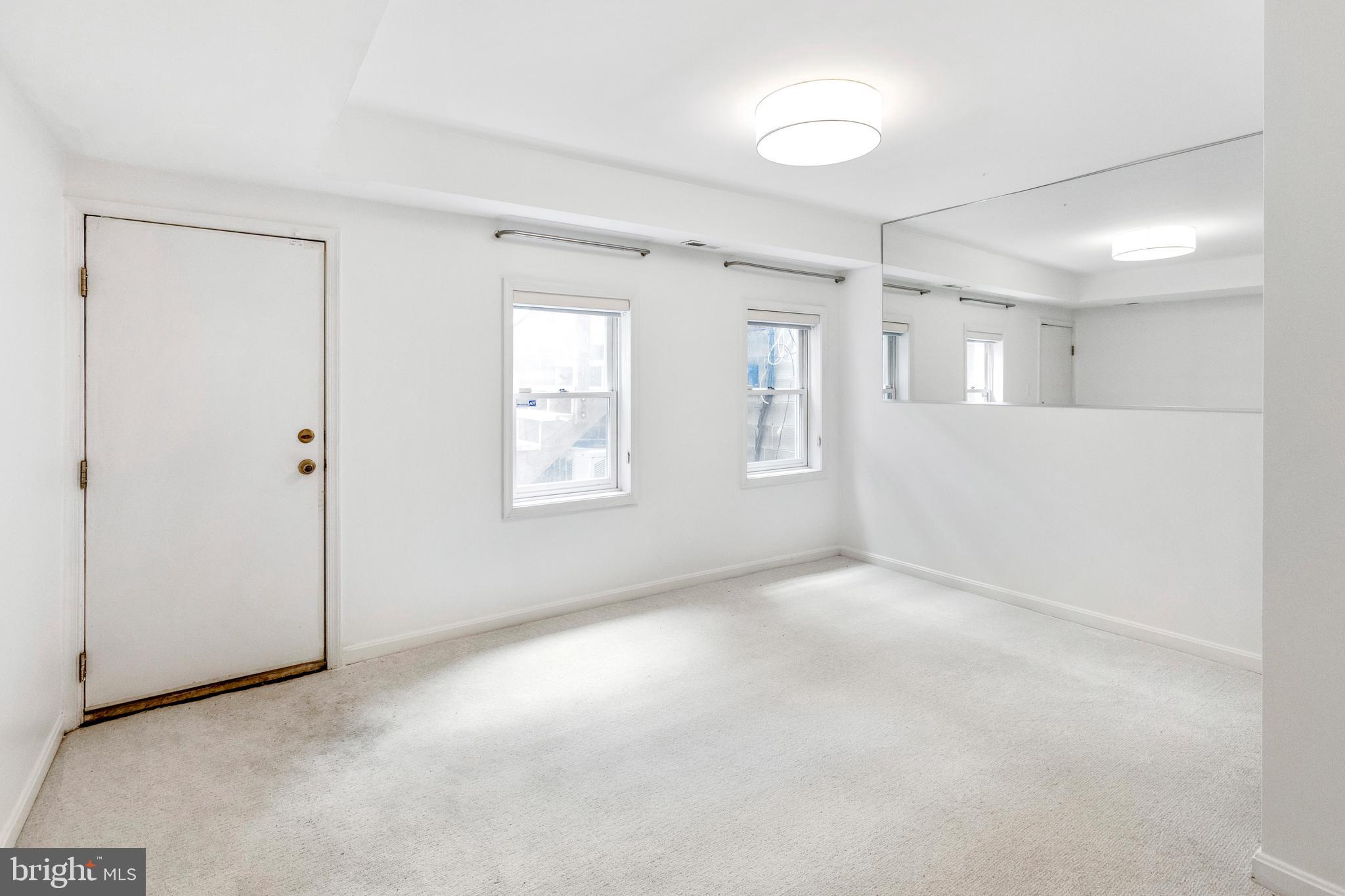 CAPITOL HILL - Residential