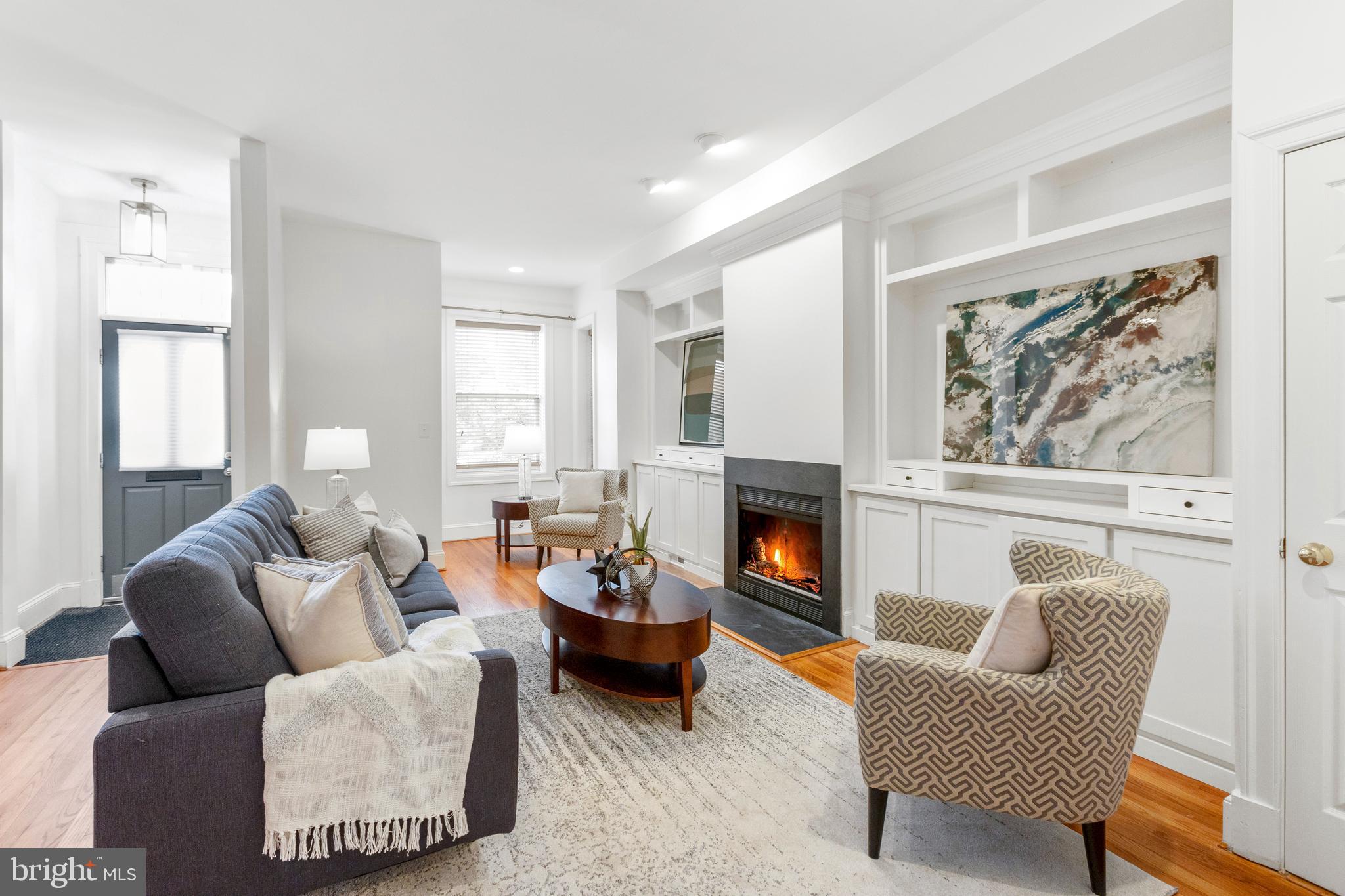 CAPITOL HILL - Residential