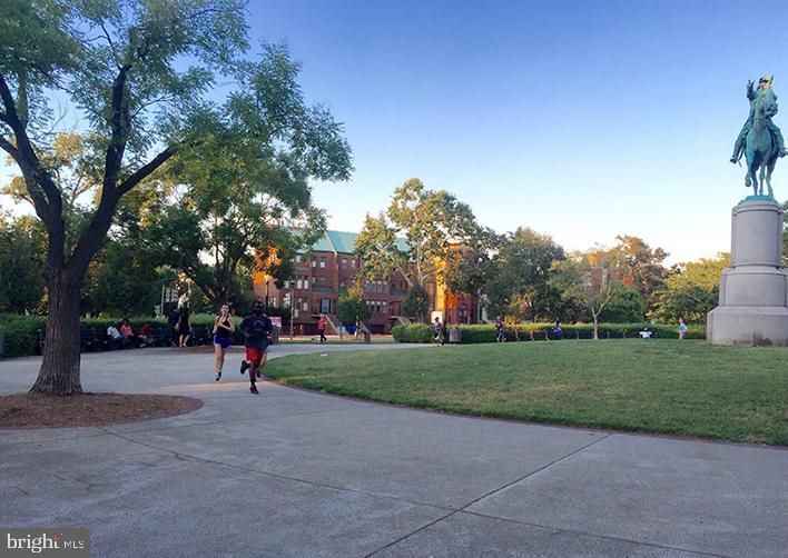 CAPITOL HILL - Residential