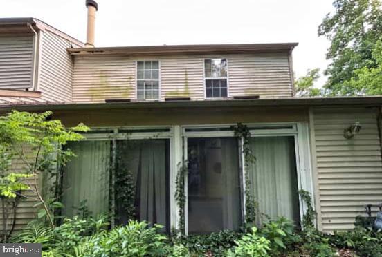 19 SUMMIT COURT