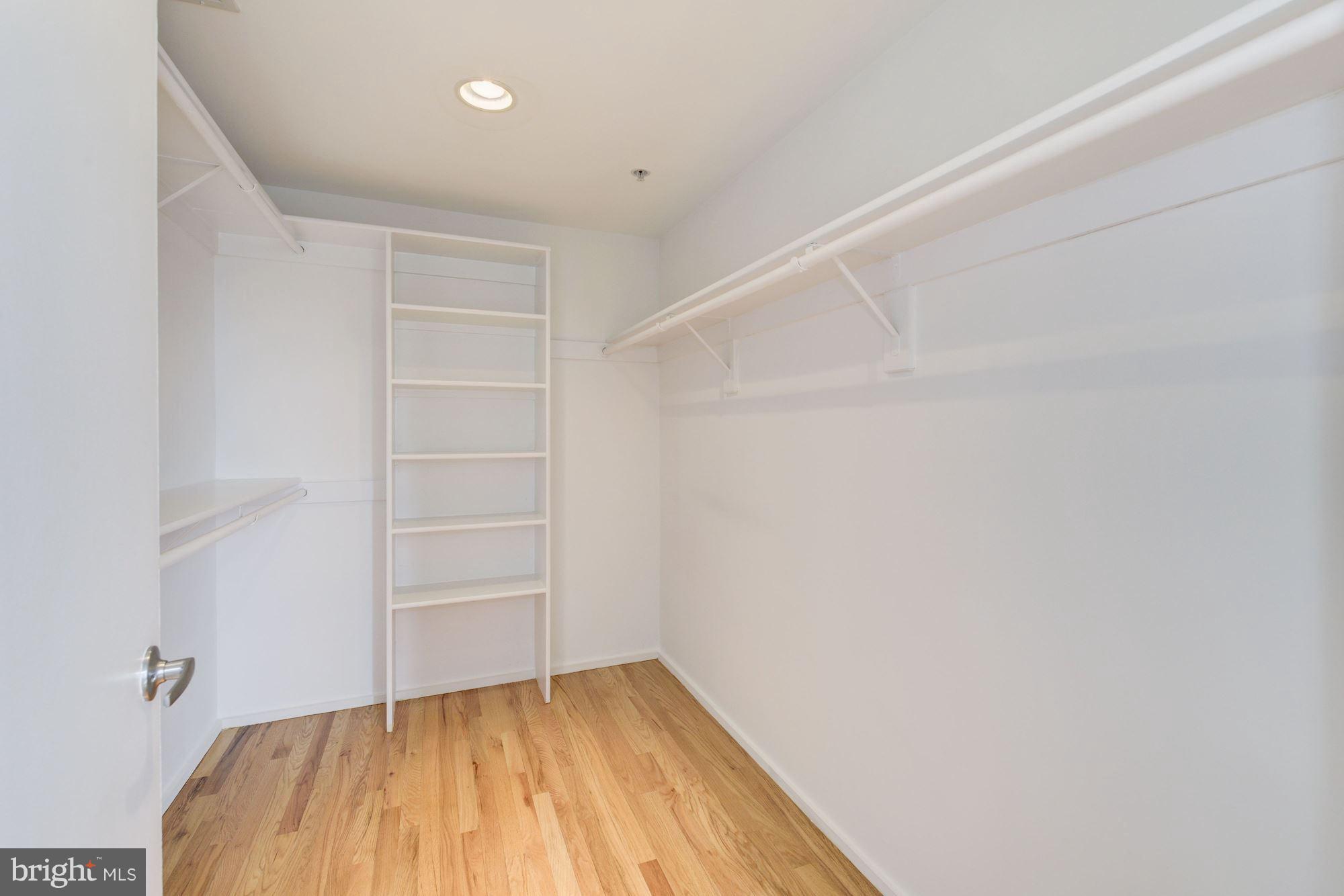 BROMPTONS - Residential