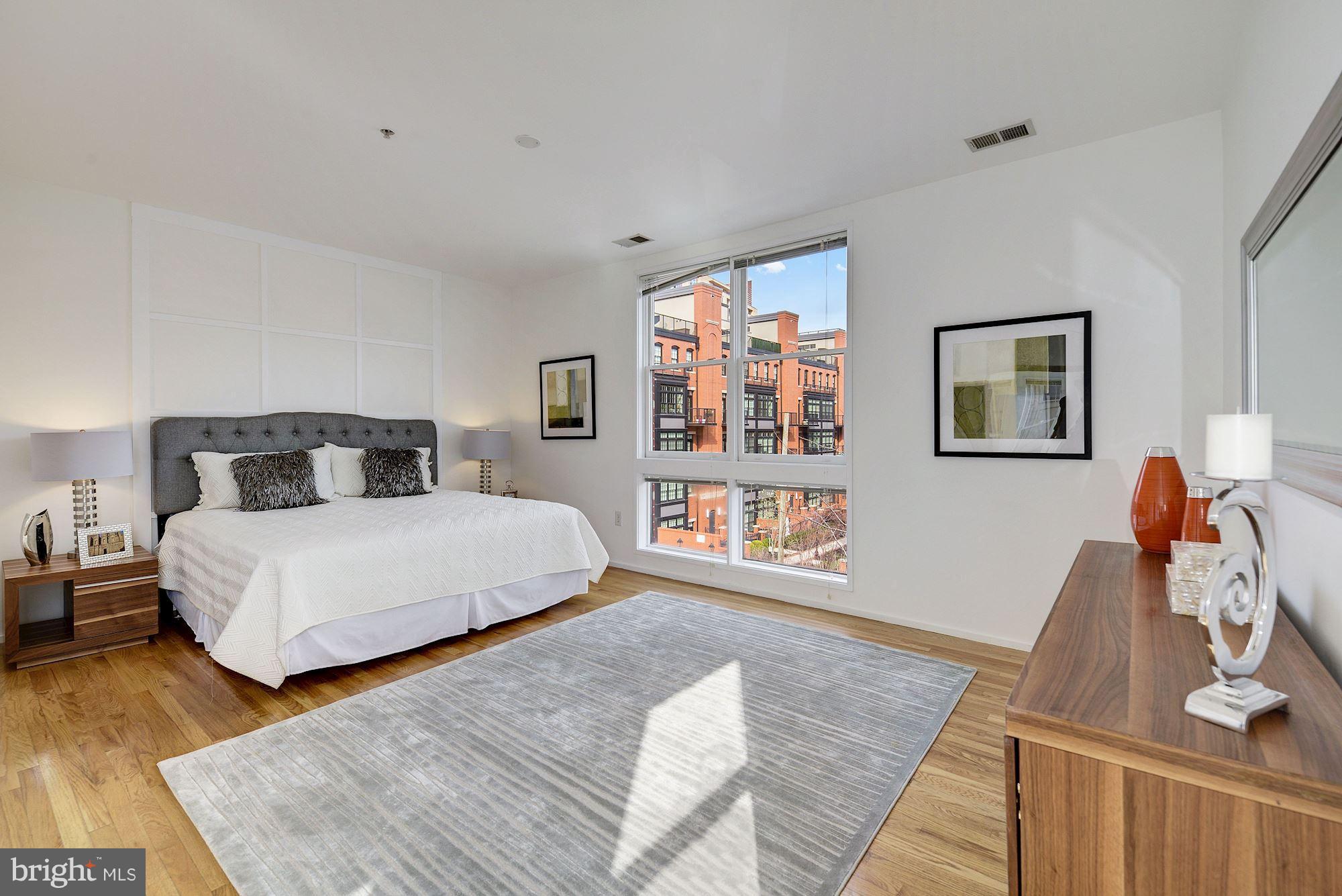 BROMPTONS - Residential