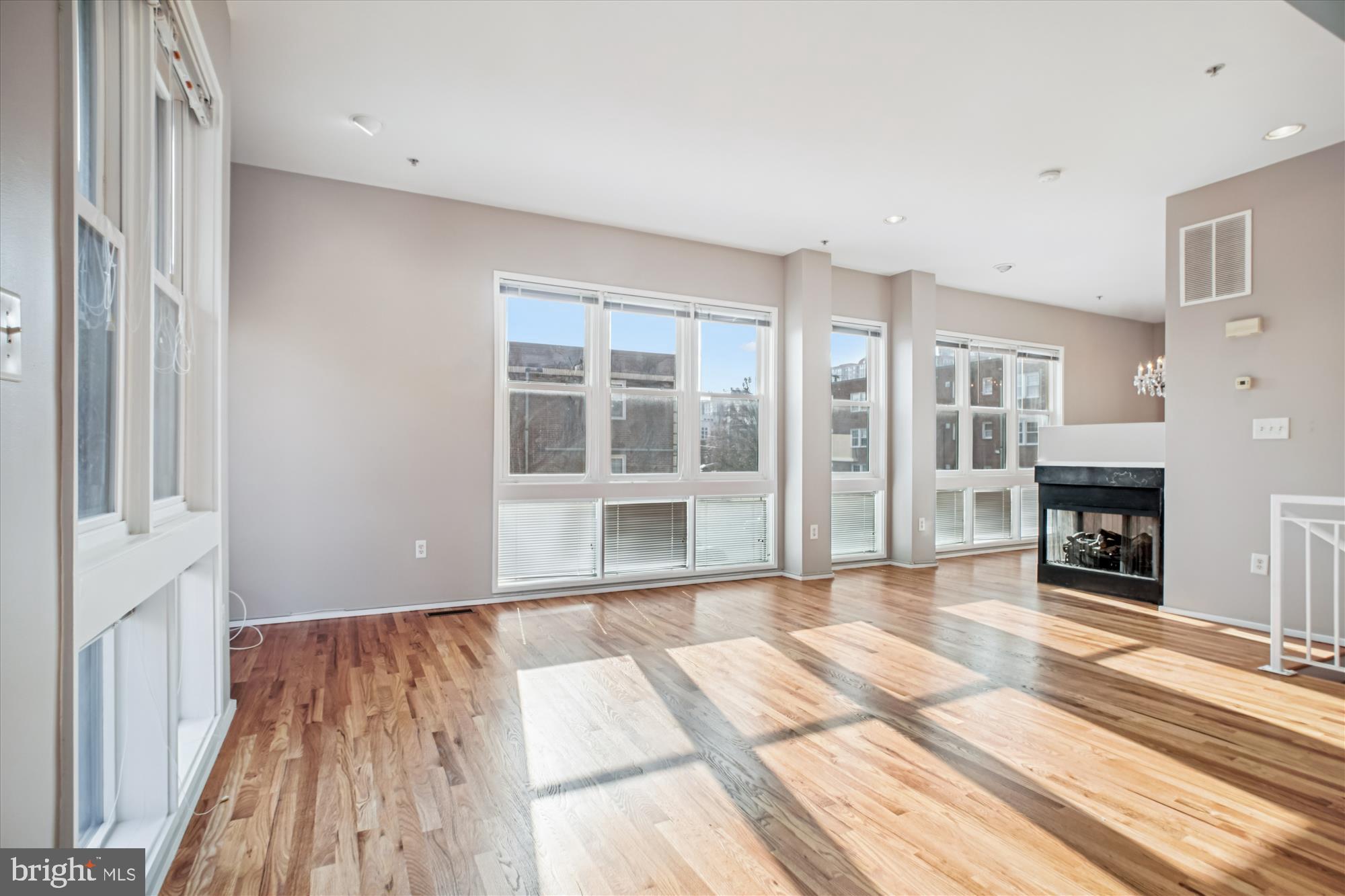 BROMPTONS - Residential