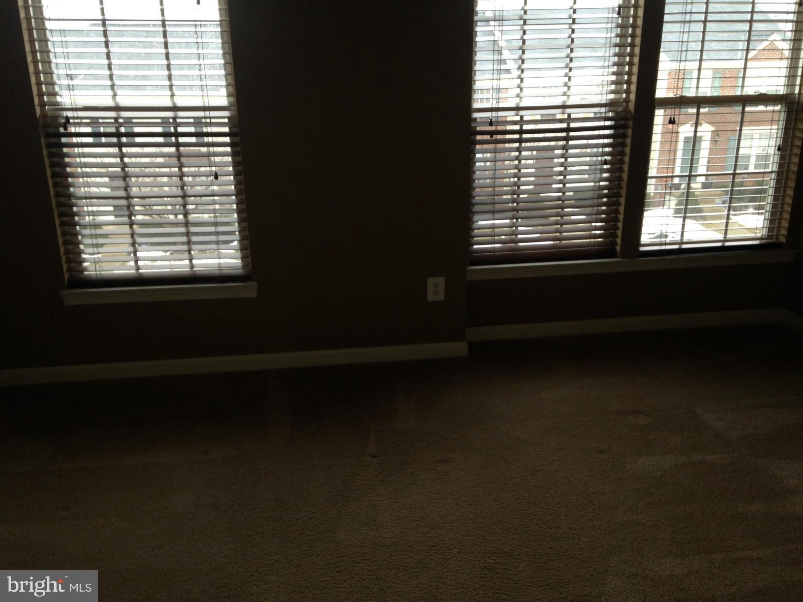 LAKELAND PLACE - Residential Lease