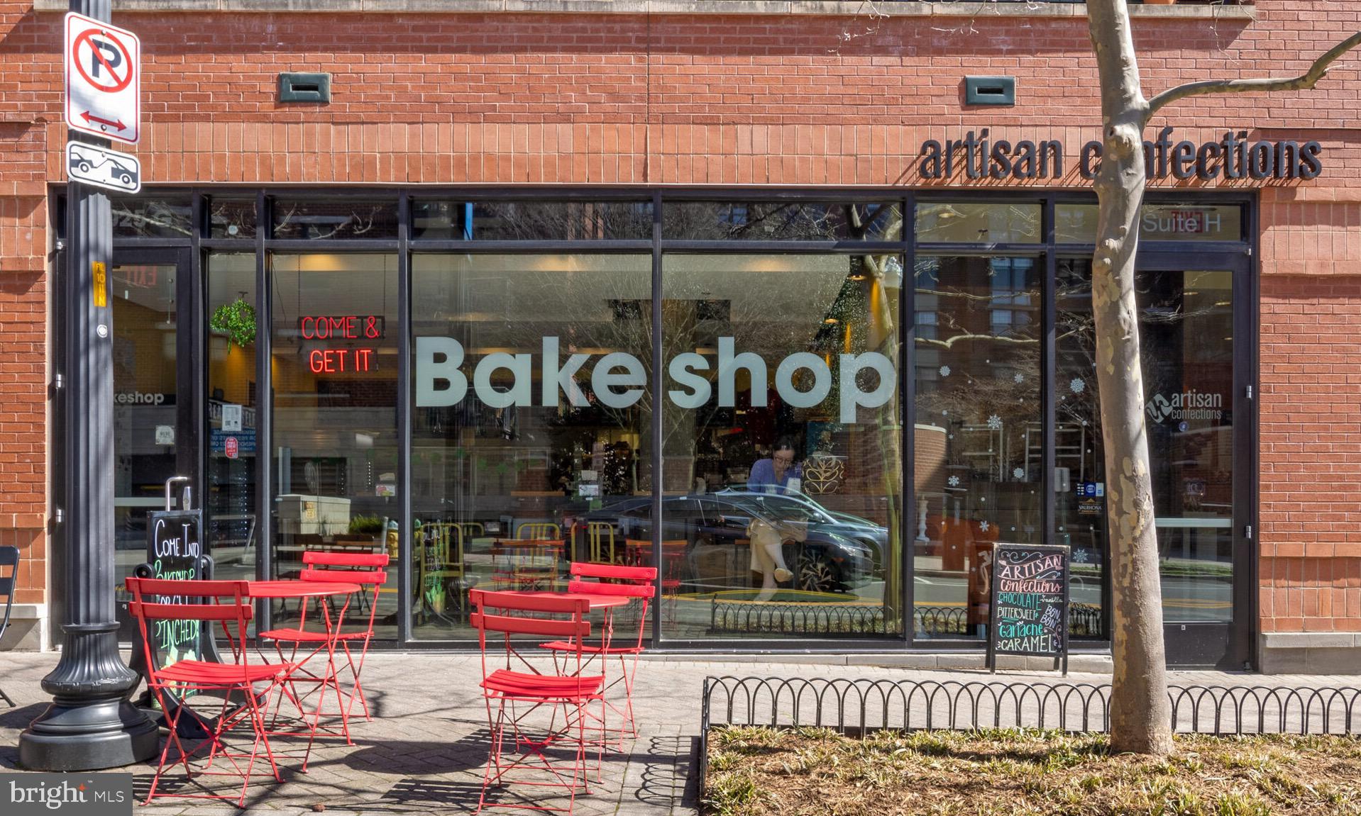 STATION SQUARE - Residential Lease